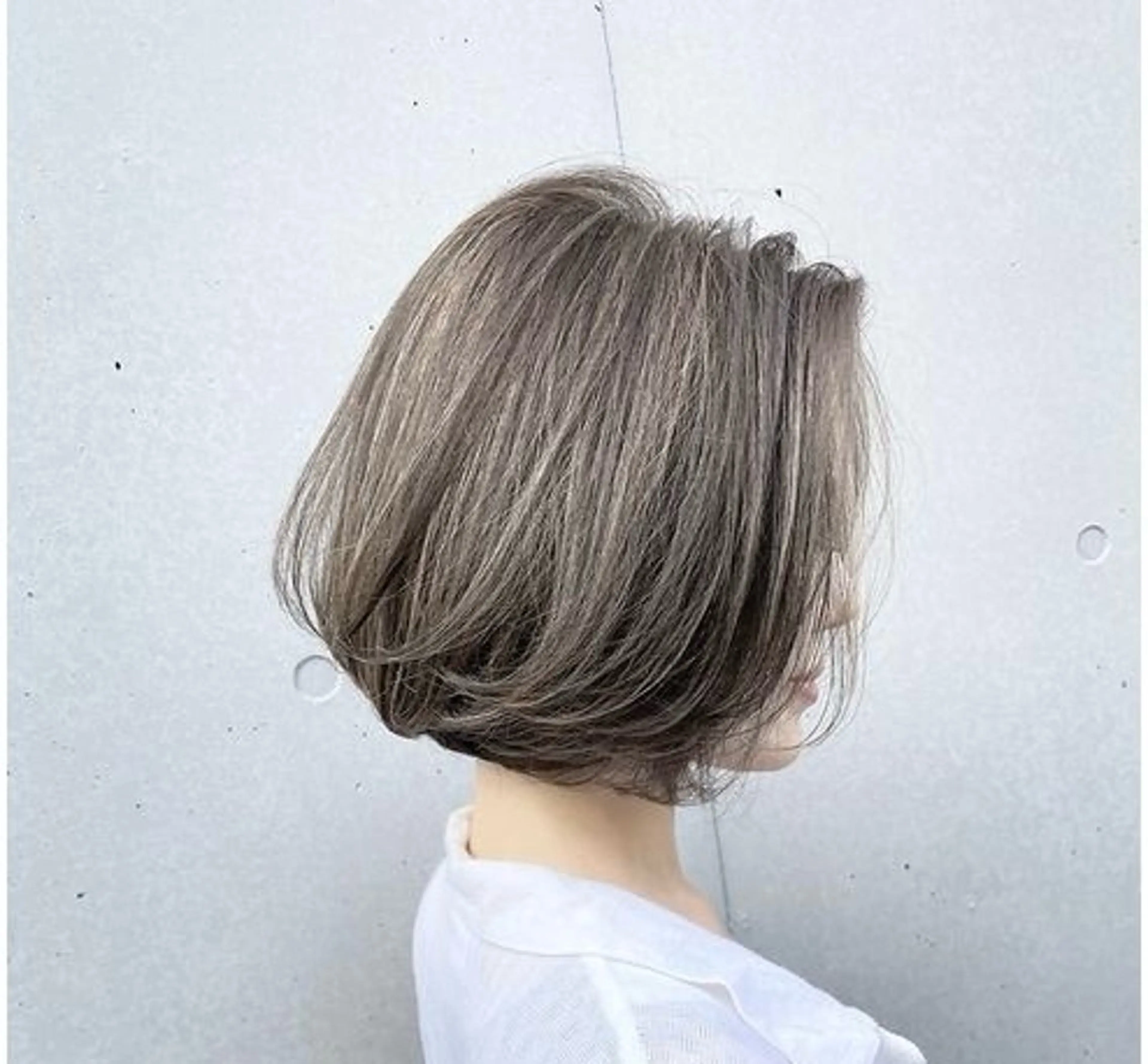 ミディアム カラー パーマ ミディアムパーマ ボブ 森山 陽菜のヘアスタイル