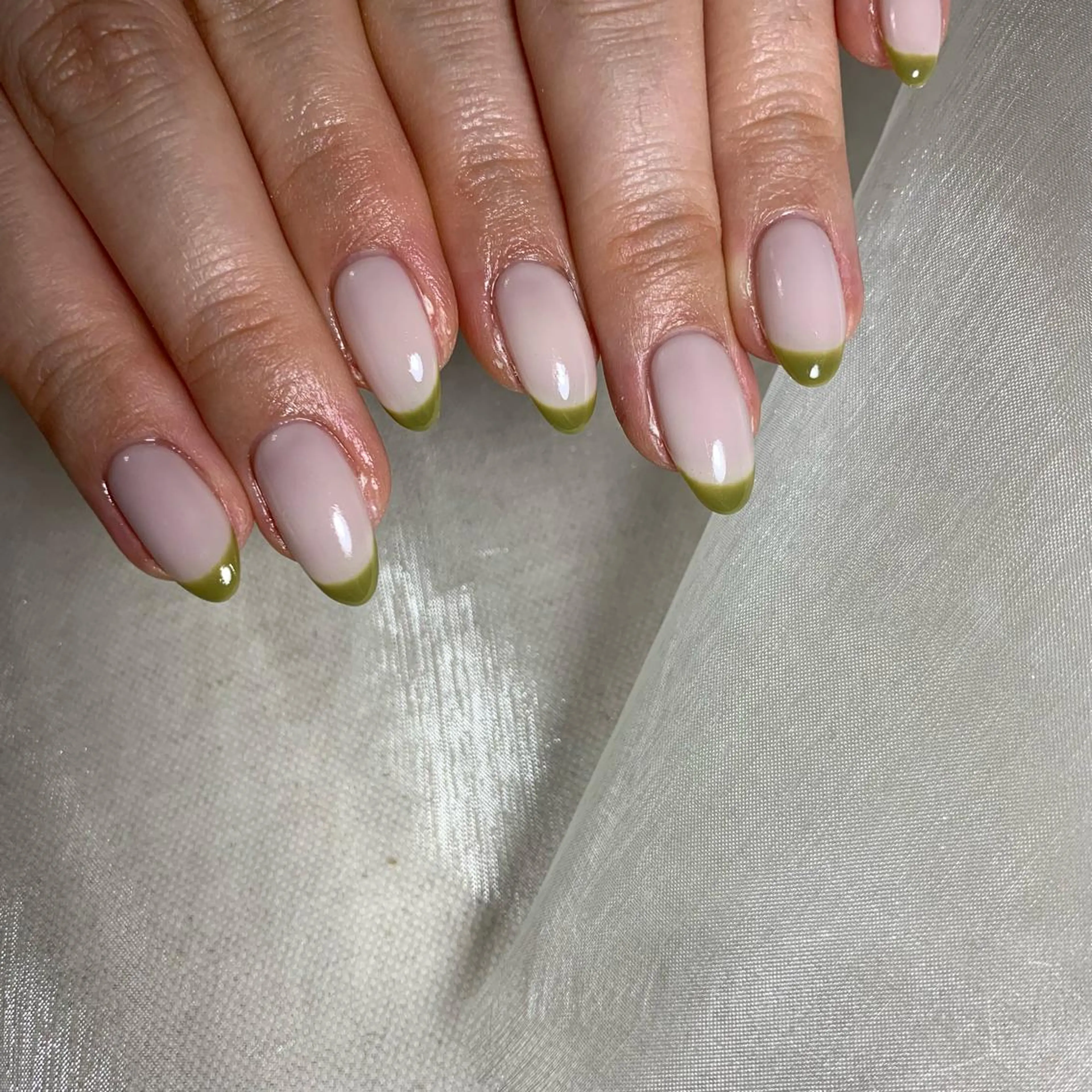 ネイル ワンカラーネイル ハンドネイル repos~ルポ~所属・里見 麗のネイルデザイン