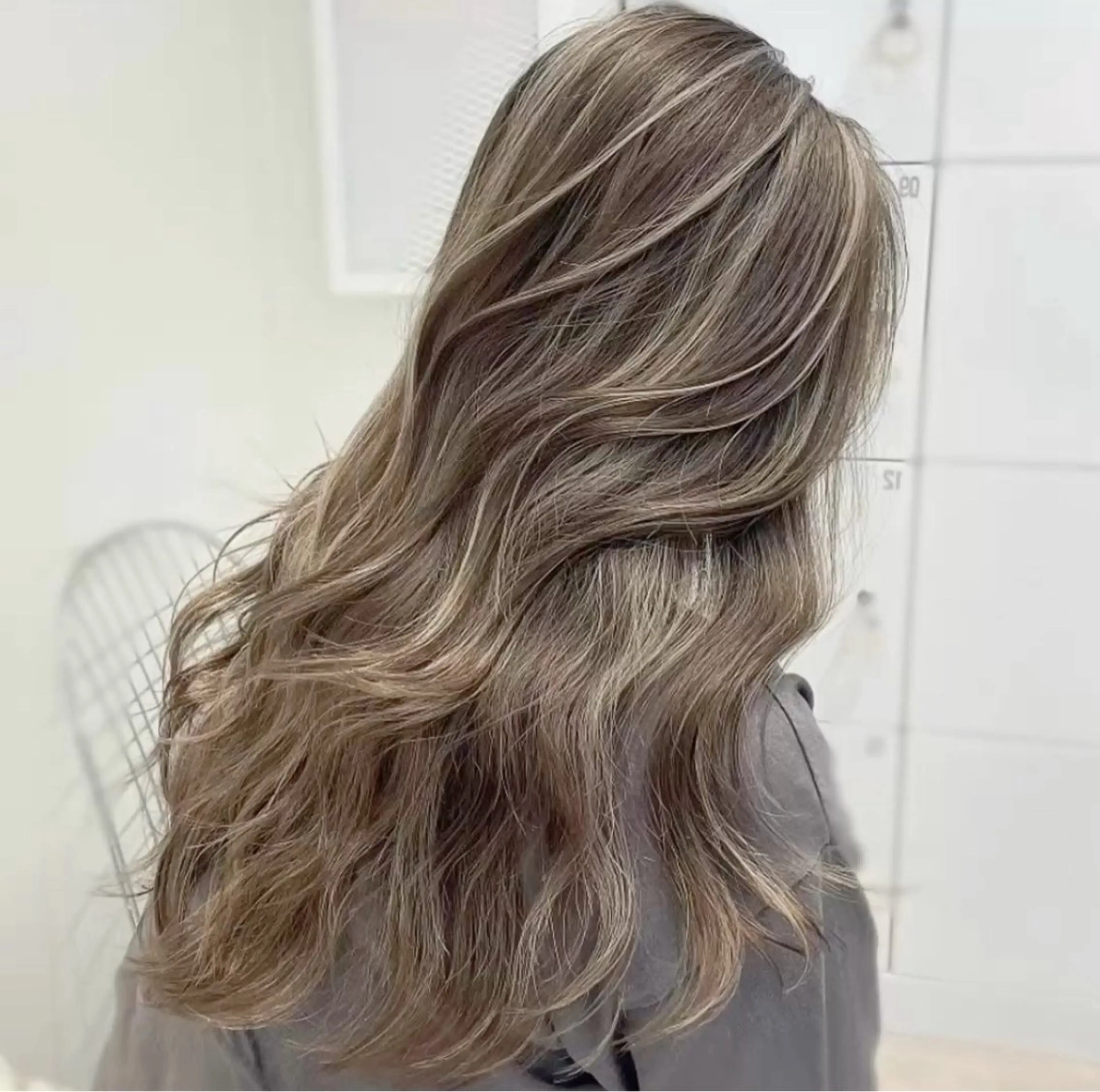 ロング ✨レイヤーカット 海外ヘア/原宿✨のヘアスタイル