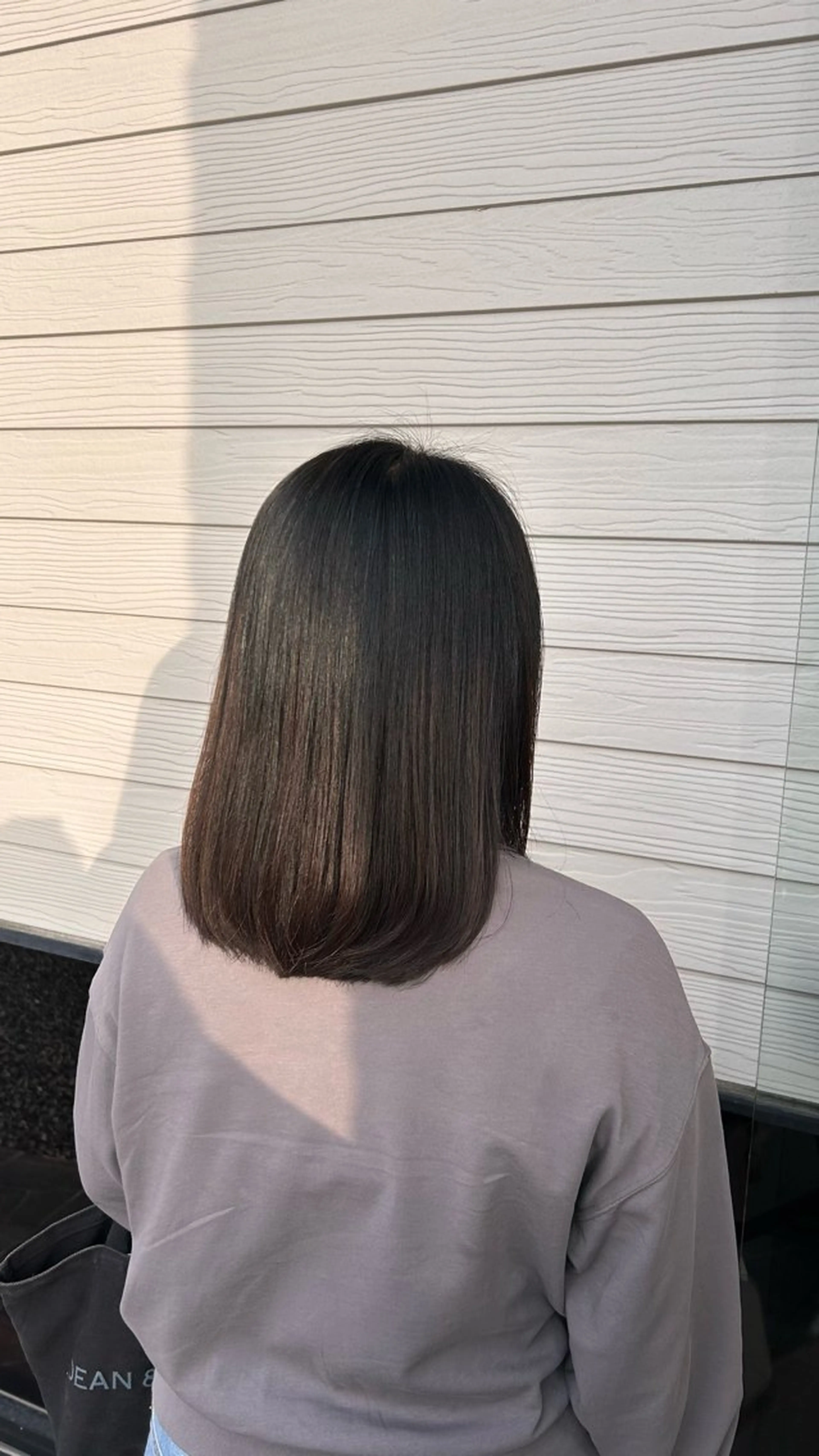 ミディアム カット 村松 麻菜のヘアスタイル