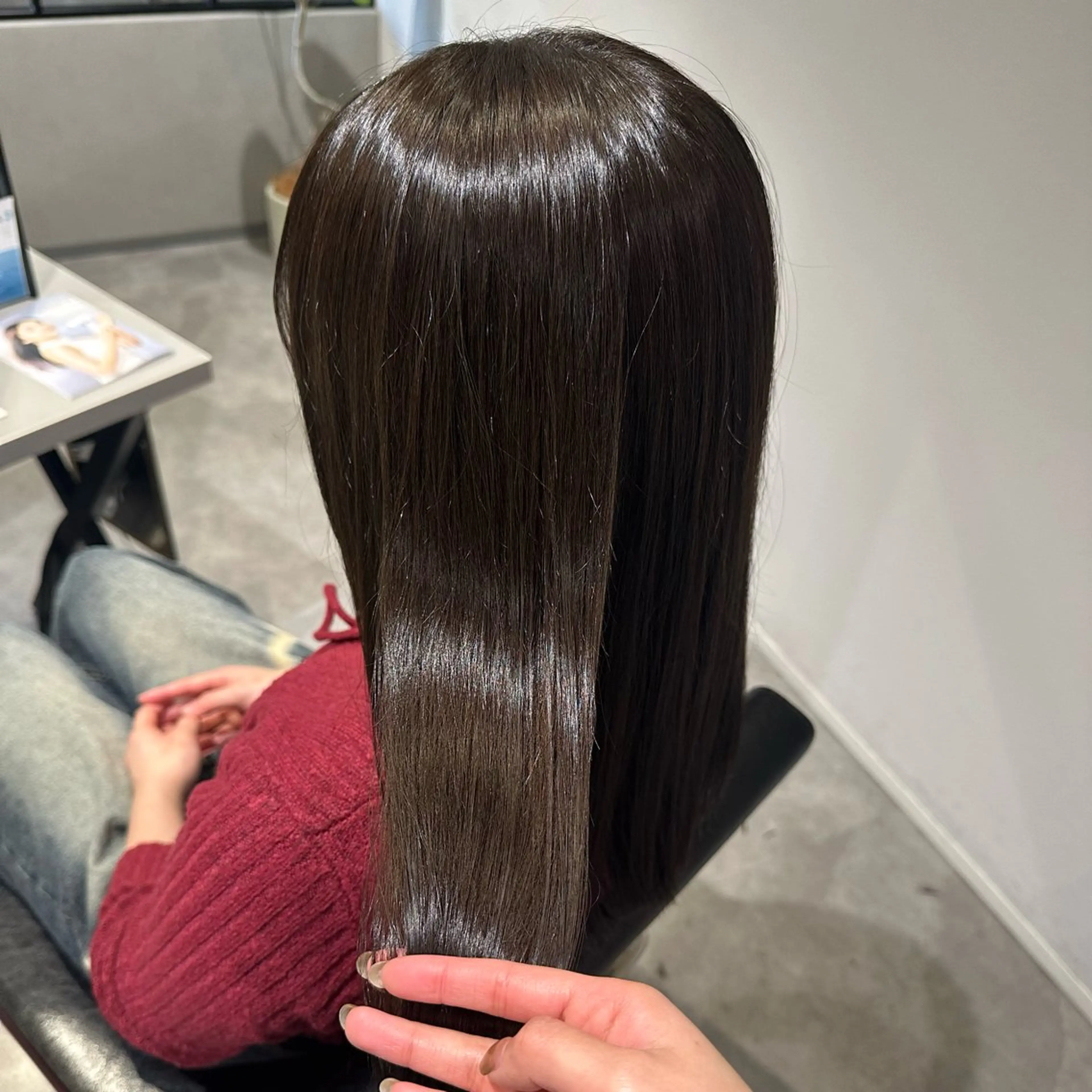 ロング カラー オリーブカラー ヘアカラー トリートメント 岩本みるか/ 暖色カラー/ベージュのヘアスタイル