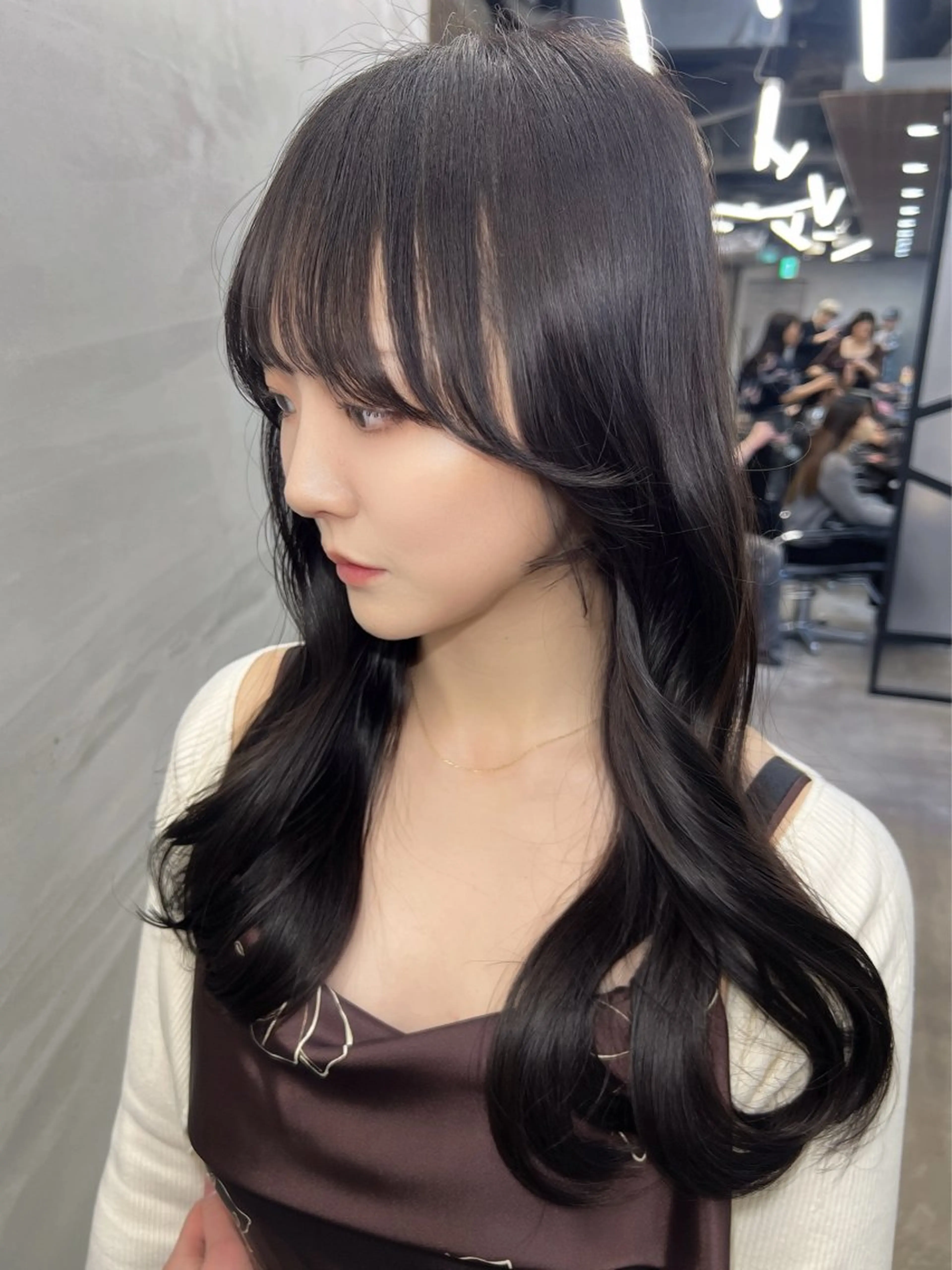 セミロング カラー 透明感カラー 髪質改善 レイヤーカット 縮毛矯正 トリートメント カット ヘアカラー トリートメント 前髪/顔まわりカット 艶髪/髪質改善/縮毛のヘアスタイル