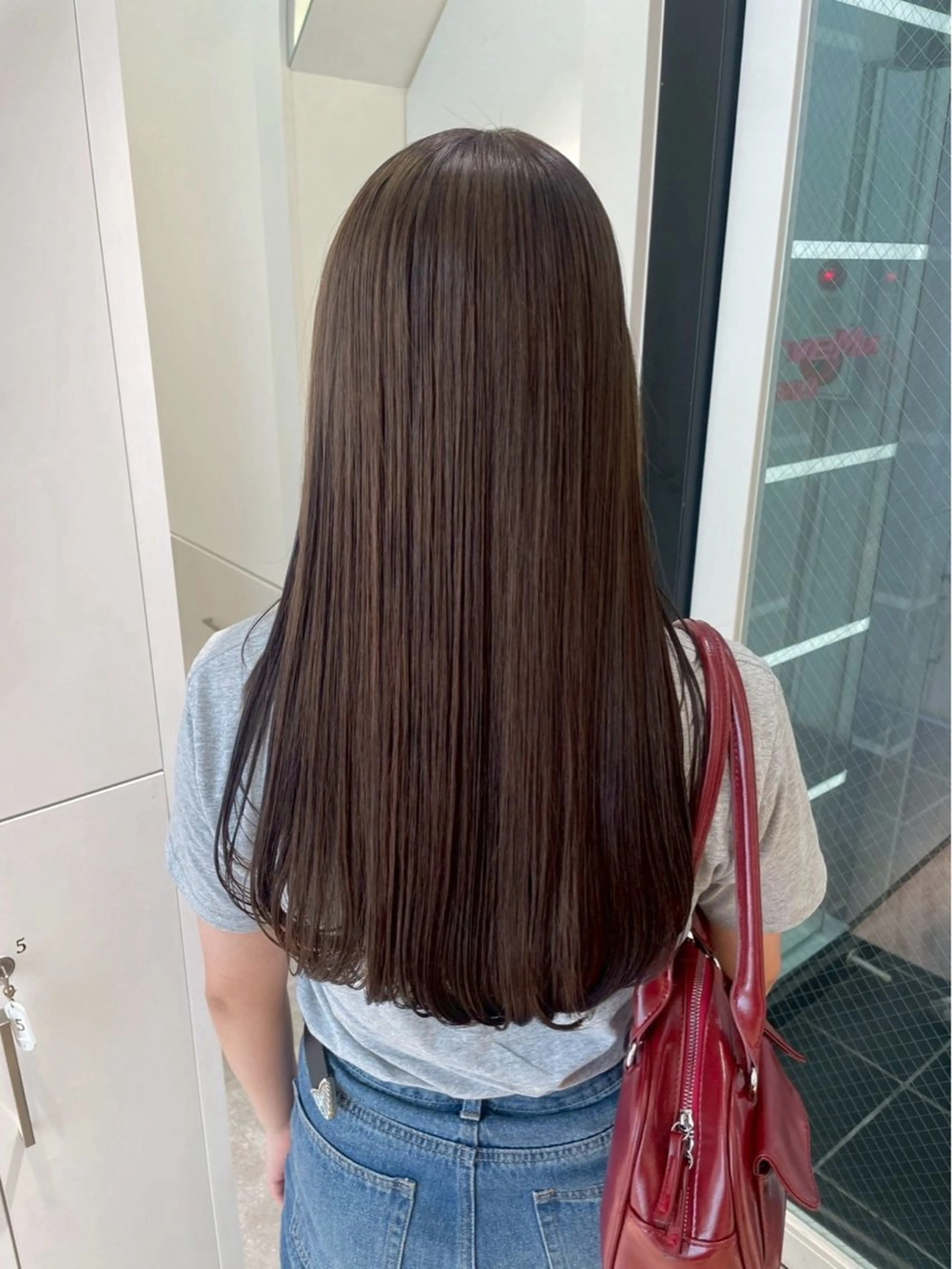 ロング カラー ParveMix 楠本結菜のヘアスタイル