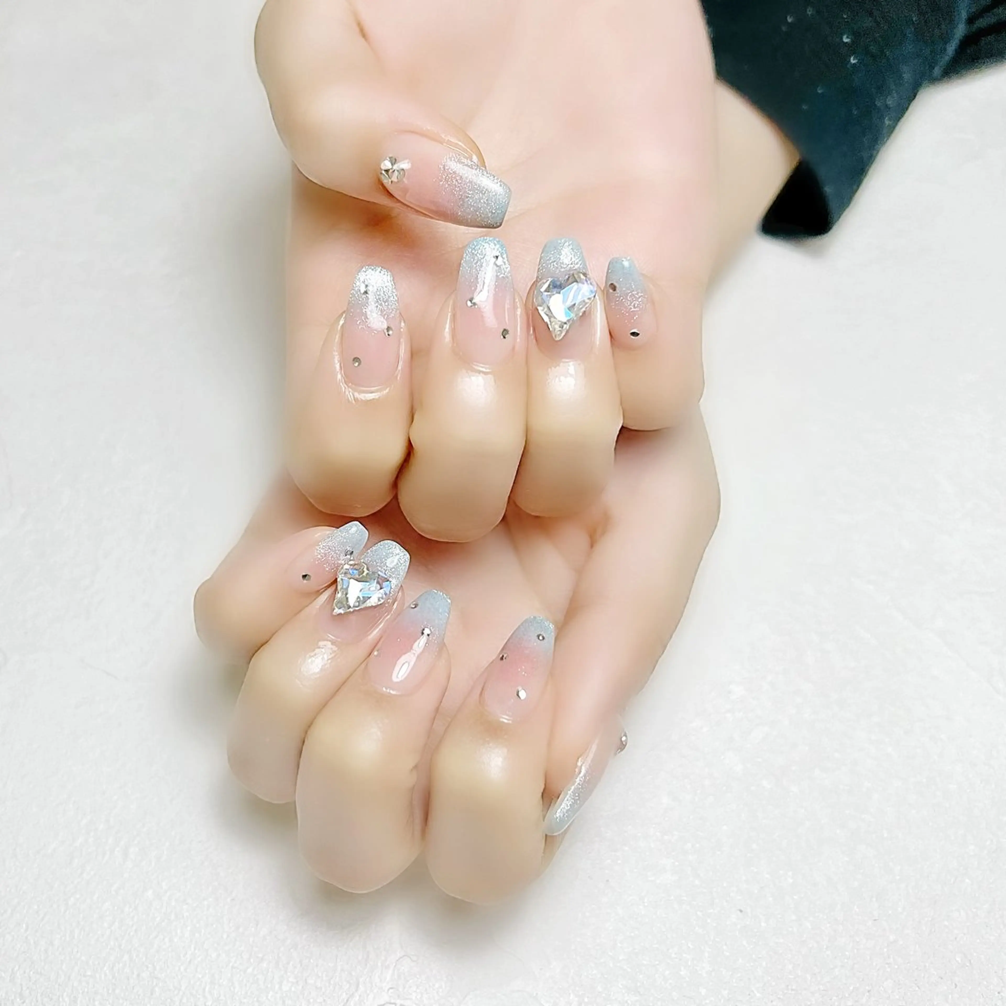 ネイル チークネイル ハート マグネットネイル 春ネイル ワンホンネイル rouse nail RISATOのネイルデザイン