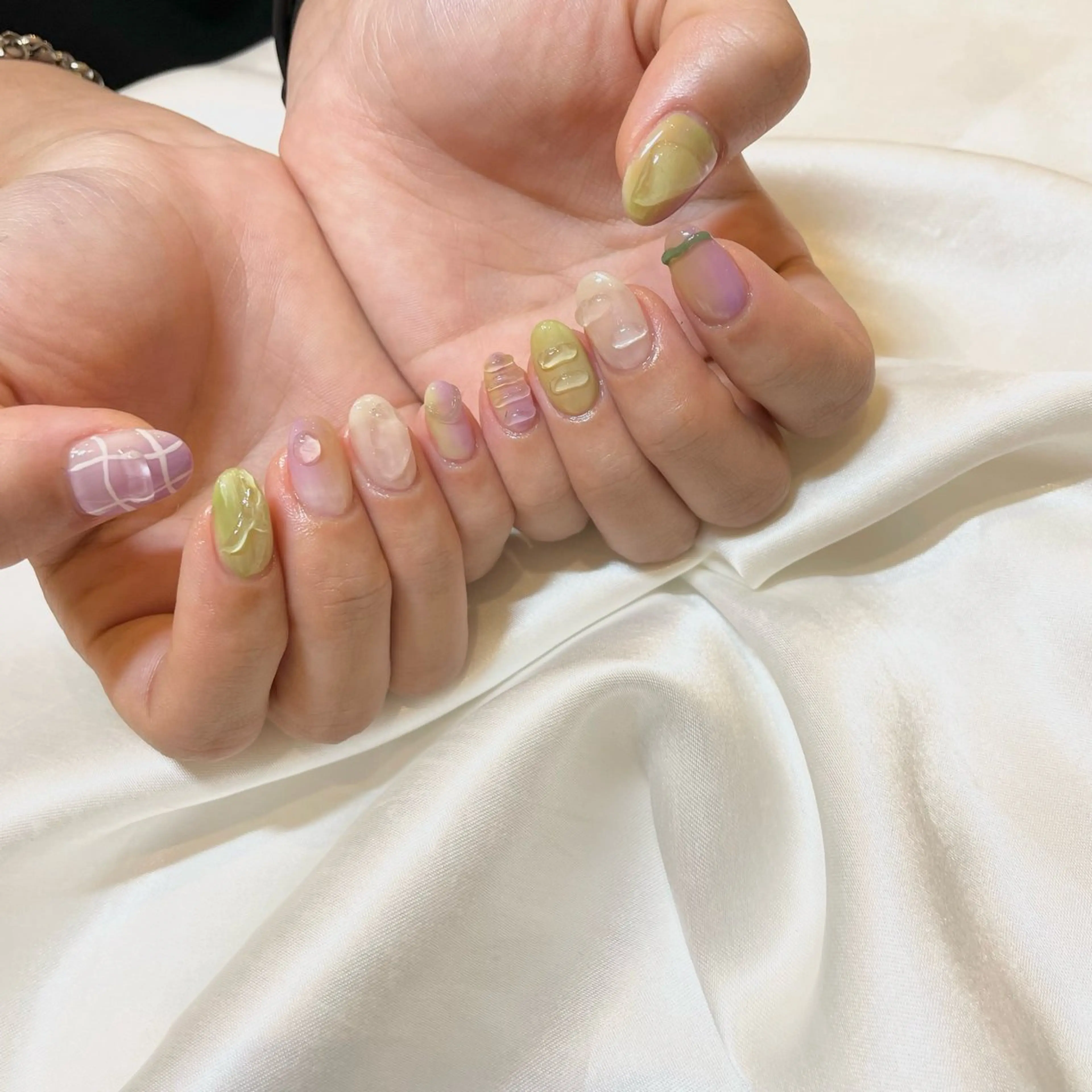 ネイル アートネイル ニュアンスネイル ハンドネイル ui nailのネイルデザイン