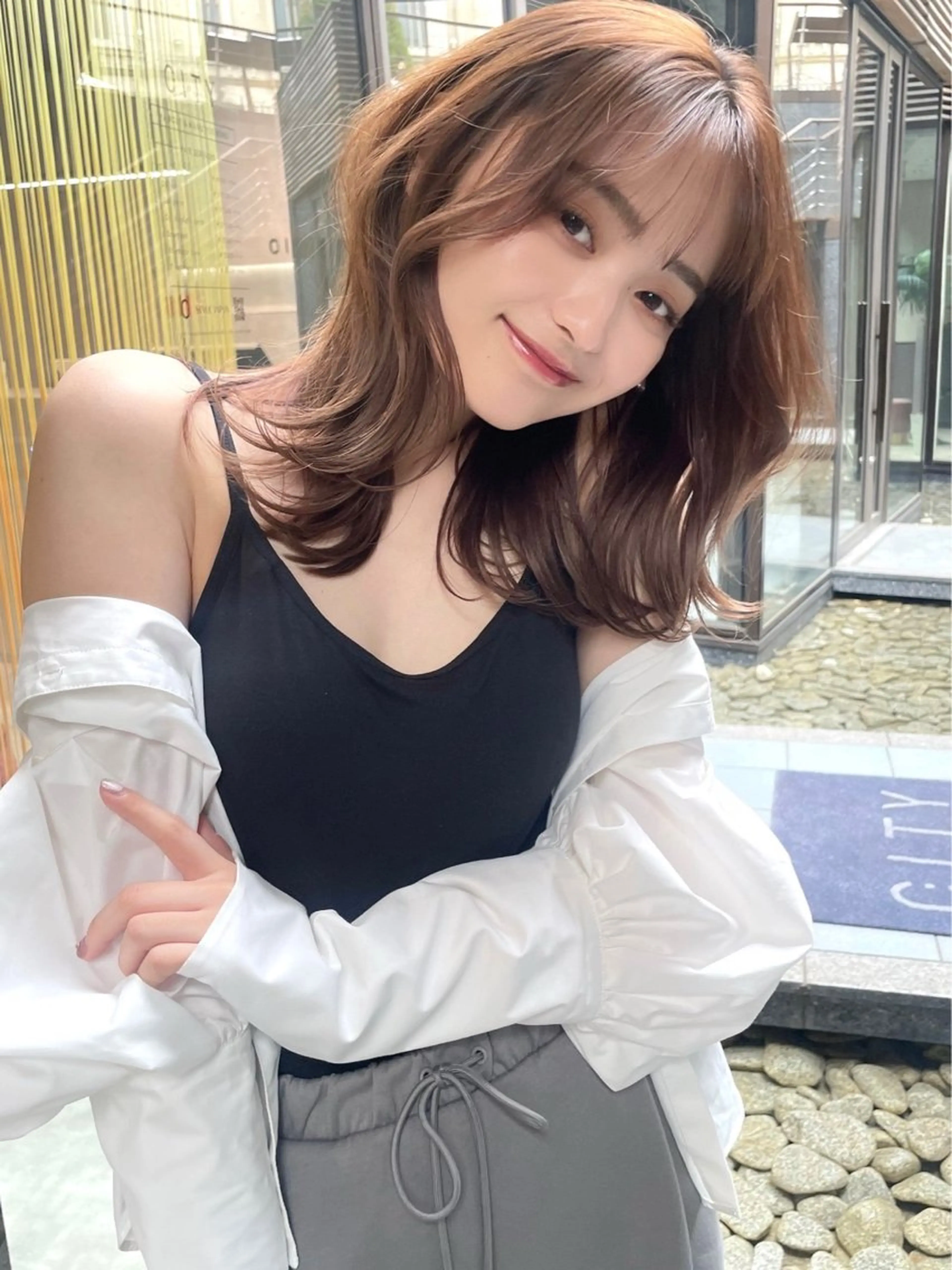 カラー 花井輝 ボブ/ハイトーンのヘアスタイル