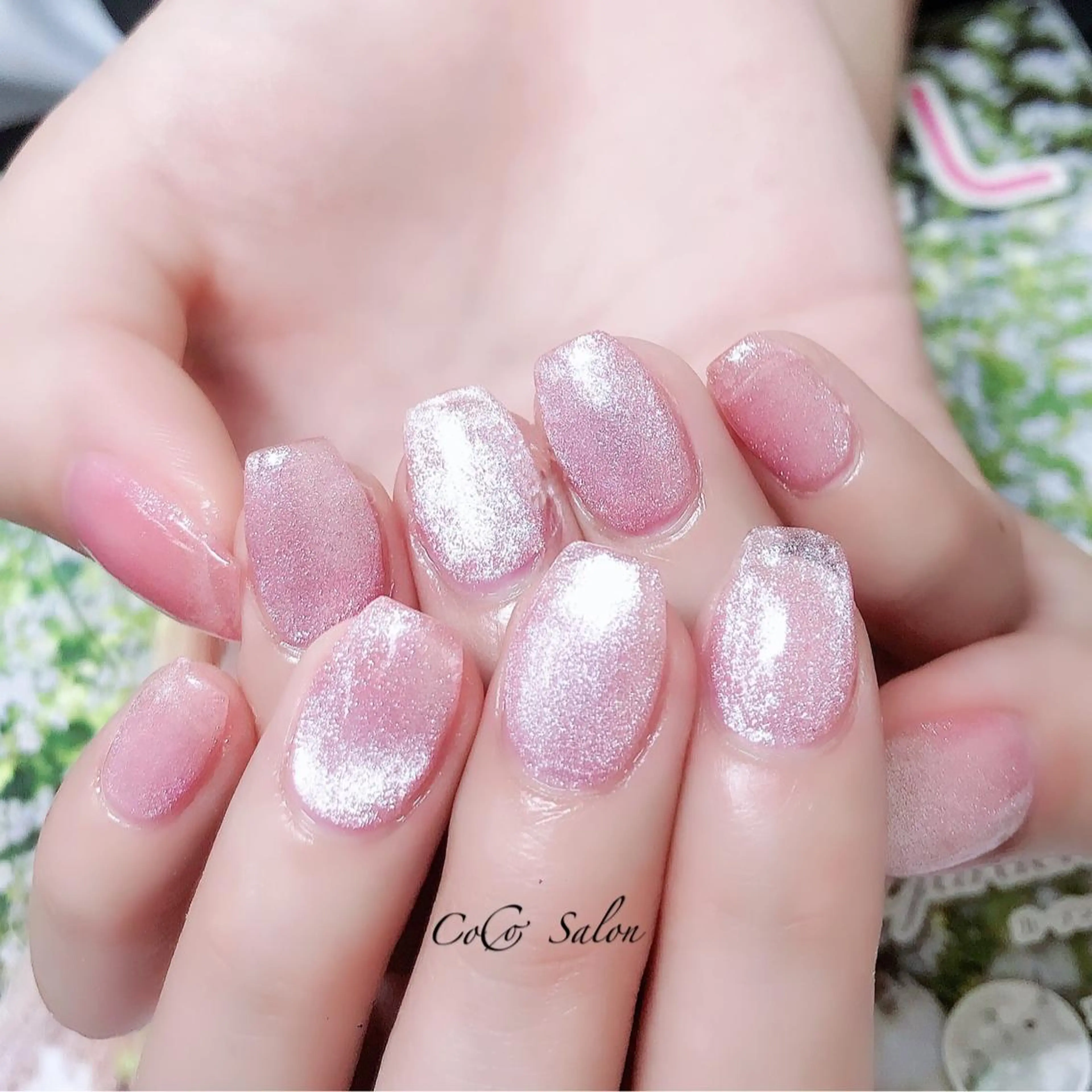 ネイル キラキラネイル マグネットネイル ワンカラーネイル ピンク CoCoSalon ネイル/まつ毛予約のネイルデザイン