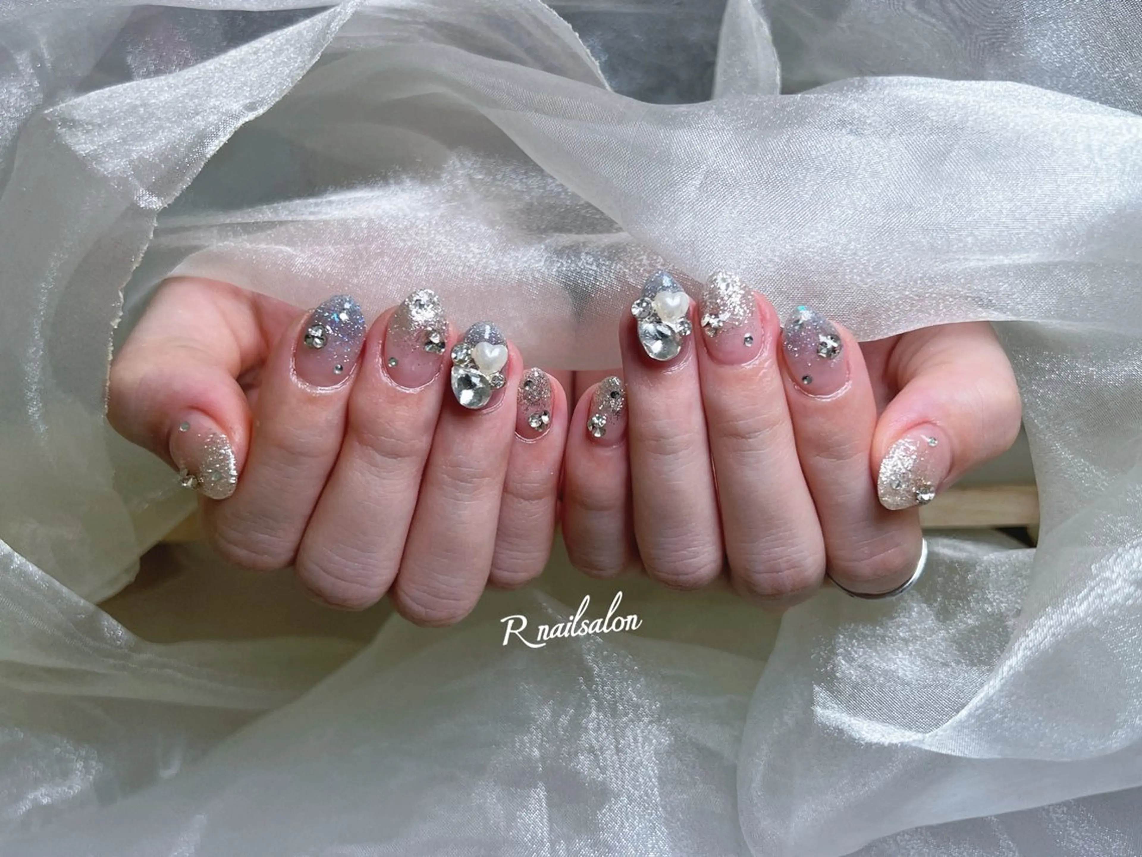 セミロング R NAILSALONのネイルデザイン