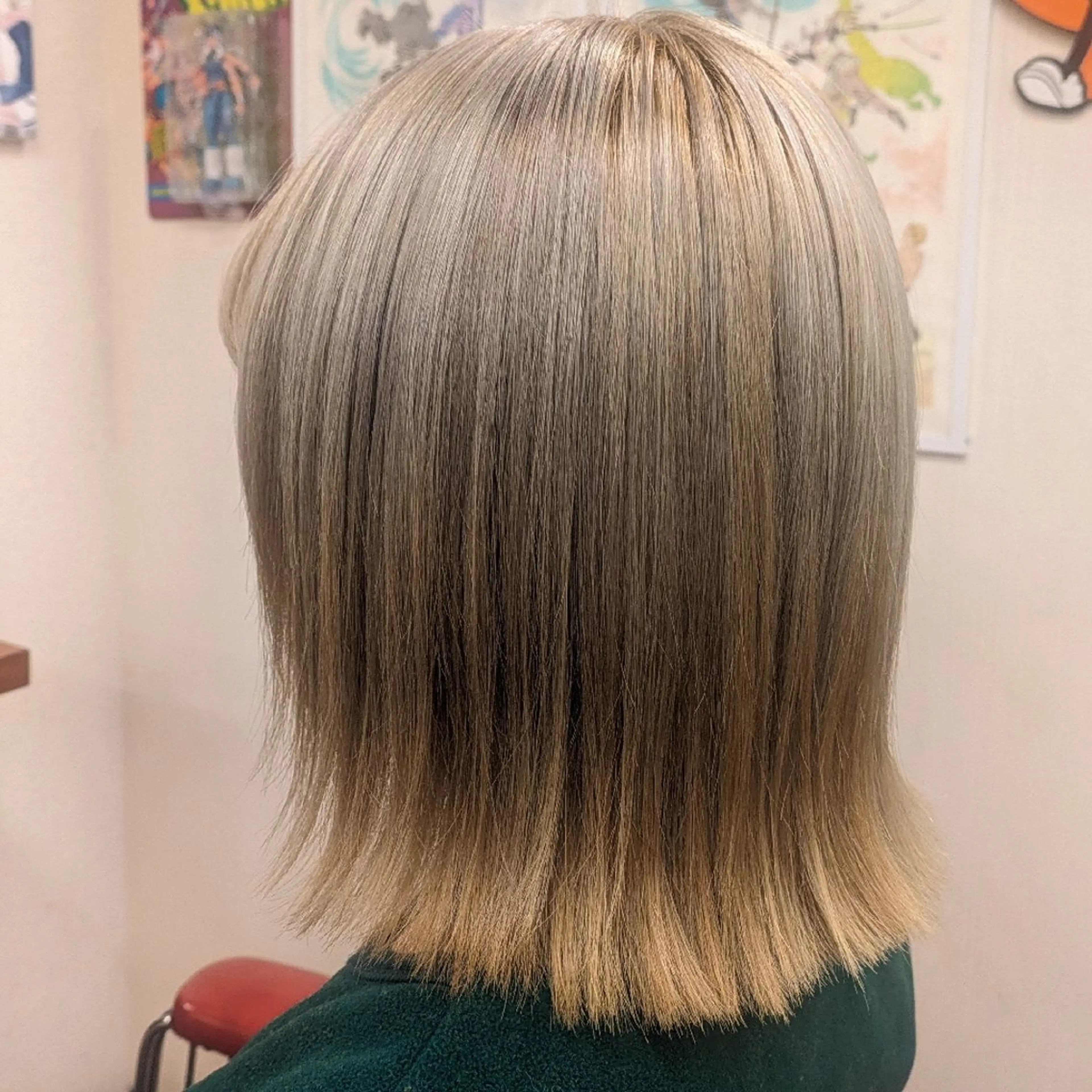 ミディアム カラー アッシュ アッシュブロンド ブロンド グレージュ ボブ カット ヘアカラー トリートメント fuwat所属・秋葉原でカラーする なら🐉ちぇーたんのヘアスタイル