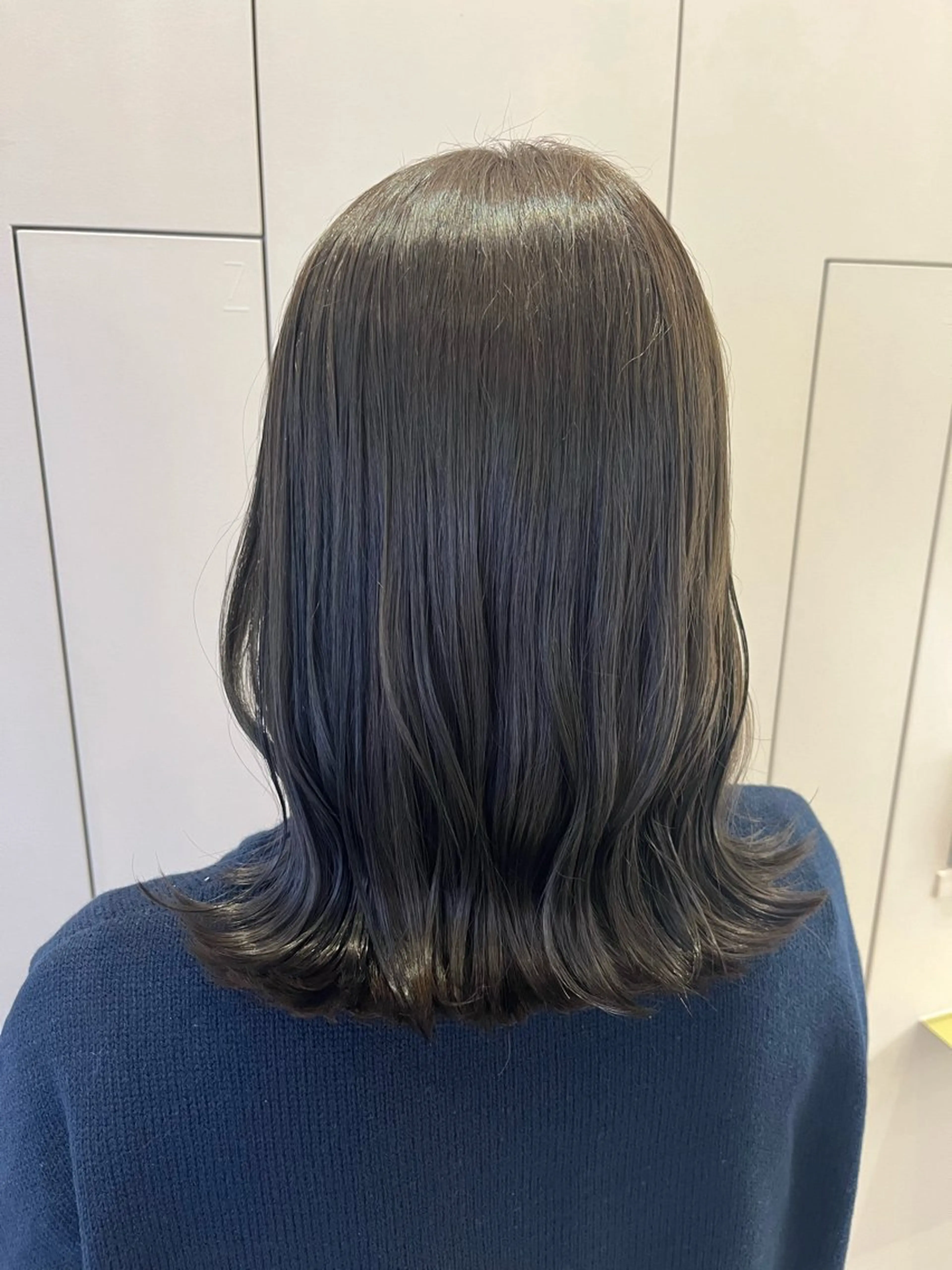 ミディアム カラー カット ヘアカラー トリートメント 比嘉 黎花のヘアスタイル