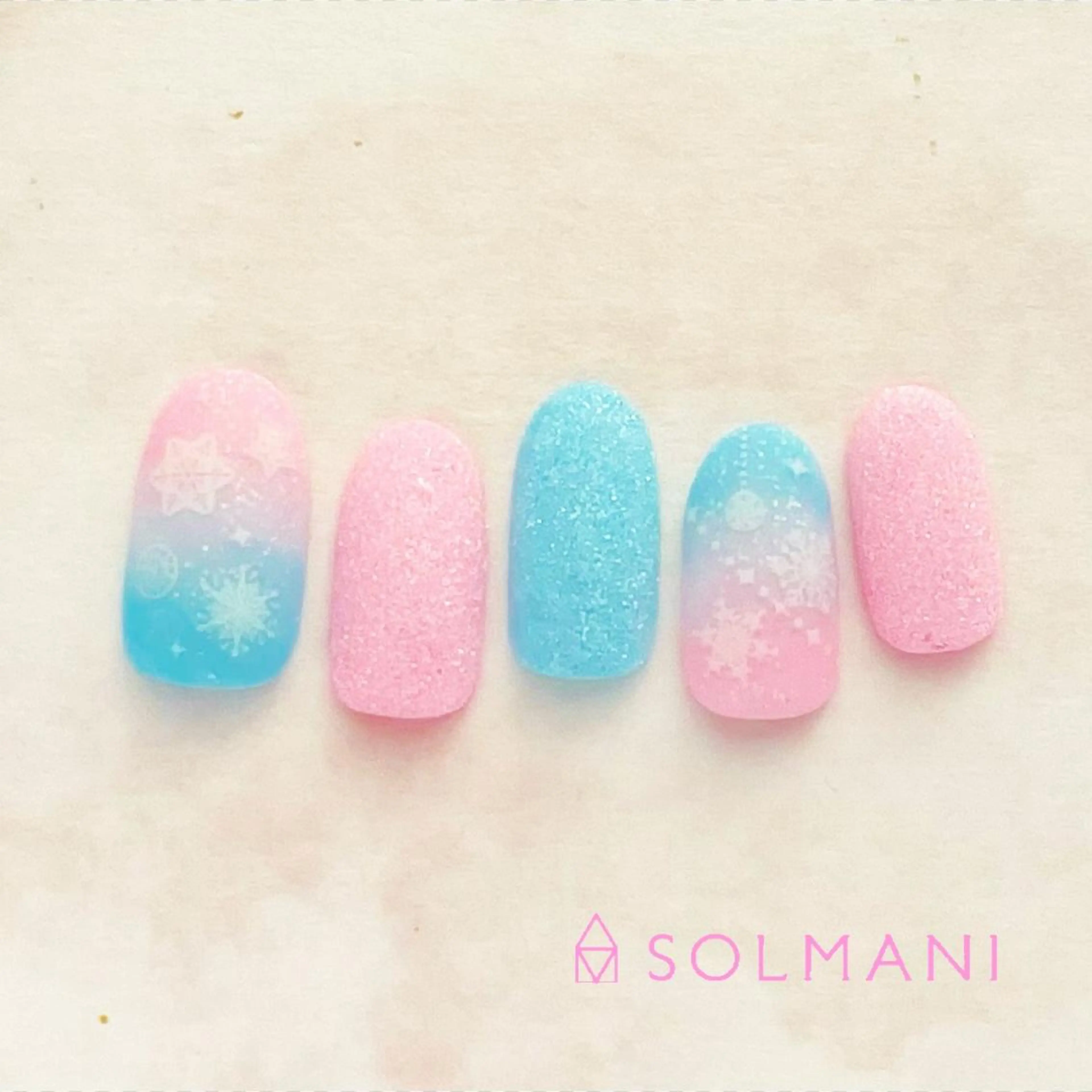 ネイル パステルネイル SOLMANI 予約担当のネイルデザイン