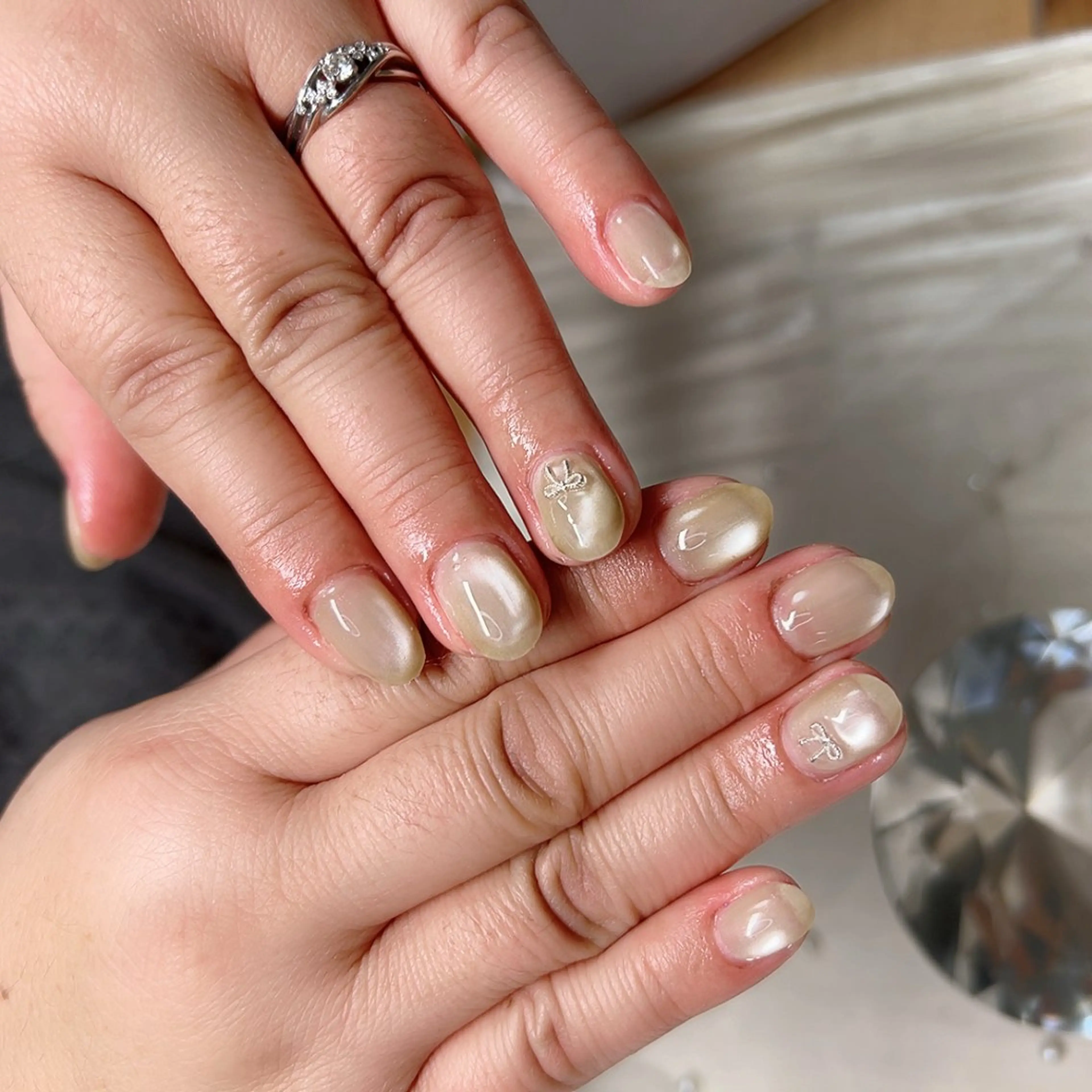 ネイル キラキラネイル マグネットネイル オフィスネイル ワンカラーネイル ハンドネイル Cute Tips nailのネイルデザイン