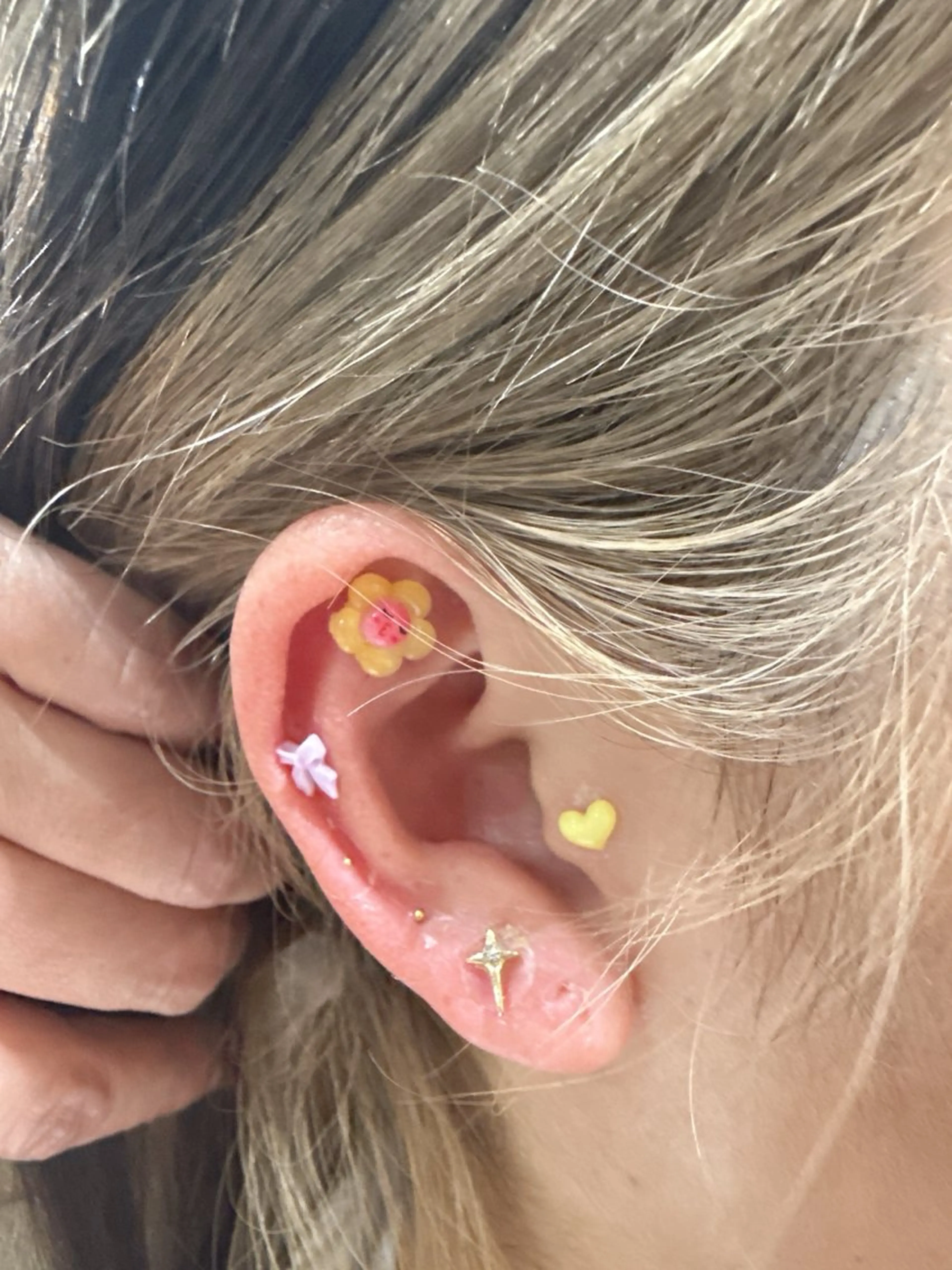 【リピーター様専用クーポン】耳ツボジュエリー両耳12個💎の写真