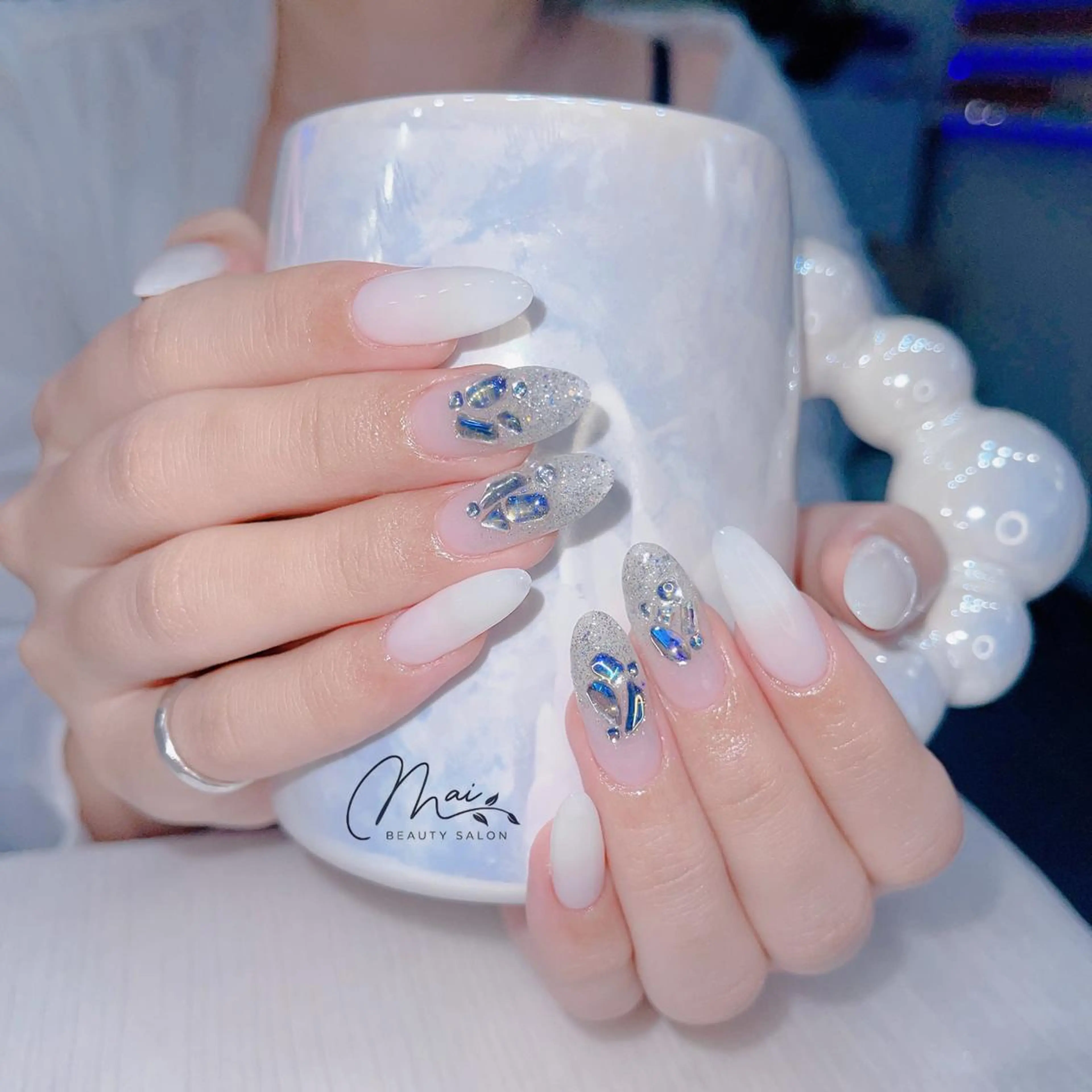 ネイル チークネイル フラッシュネイル フットネイル ジェルネイル マグネットネイル MaiBeauty DanHiのネイルデザイン