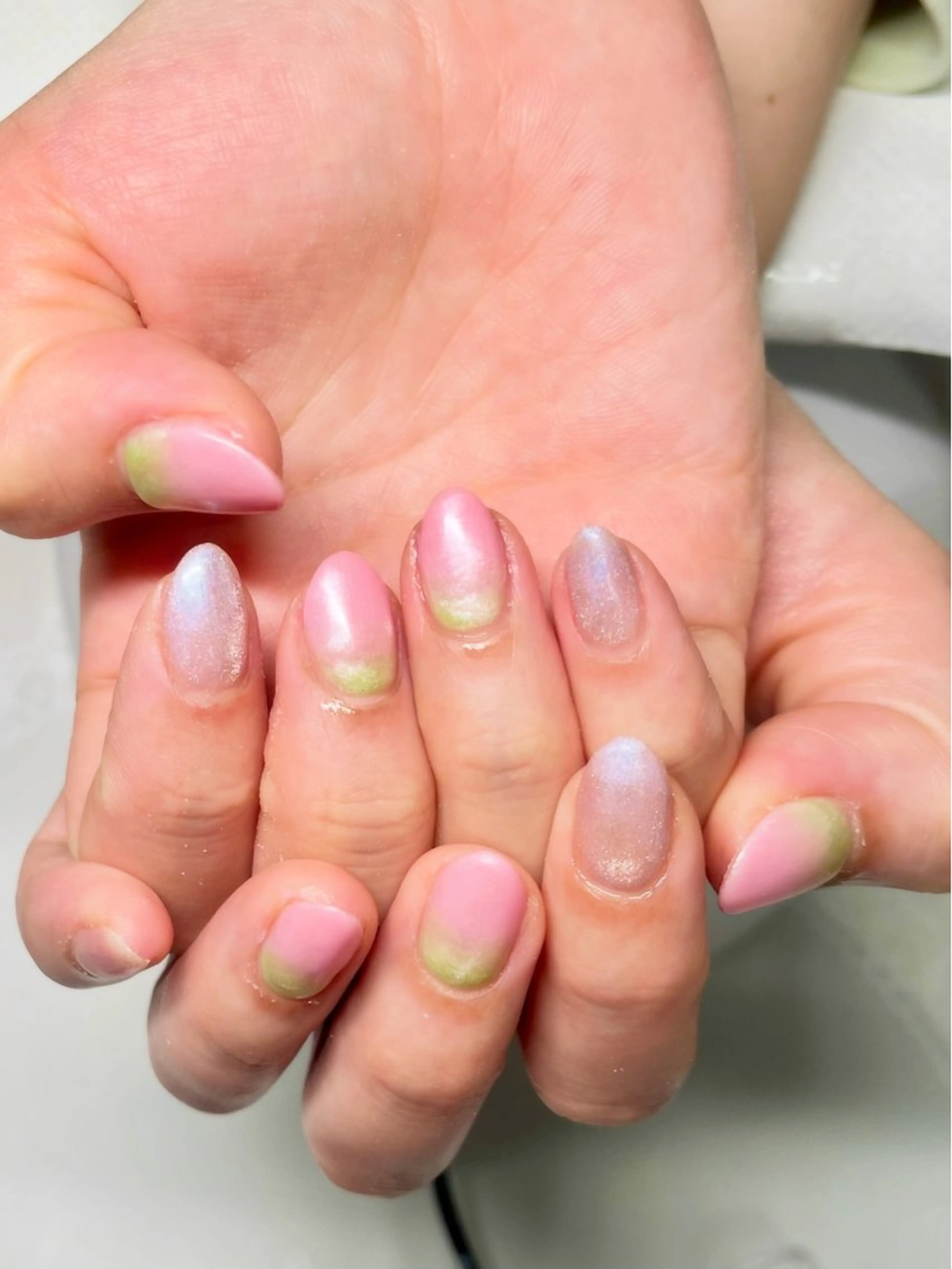 ネイル マグネットネイル 春ネイル 新宿ネイルサロン ジェミディローサ所属・新宿ネイルサロン ジェミディローサのネイルデザイン