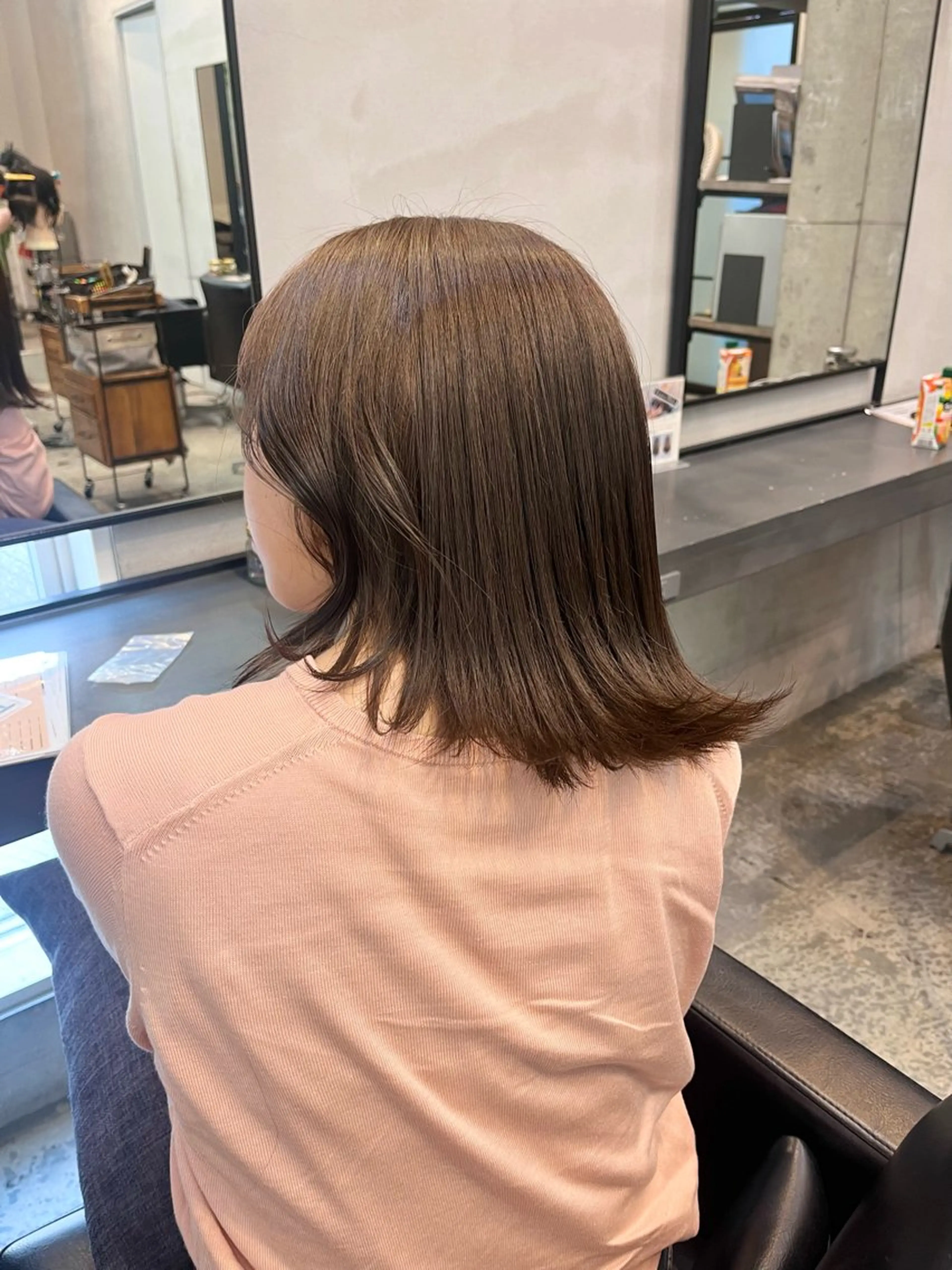 カラー ベージュカラー 透明感カラー オリーブベージュ Belle所属・レイヤーカット/ cotoneのヘアスタイル