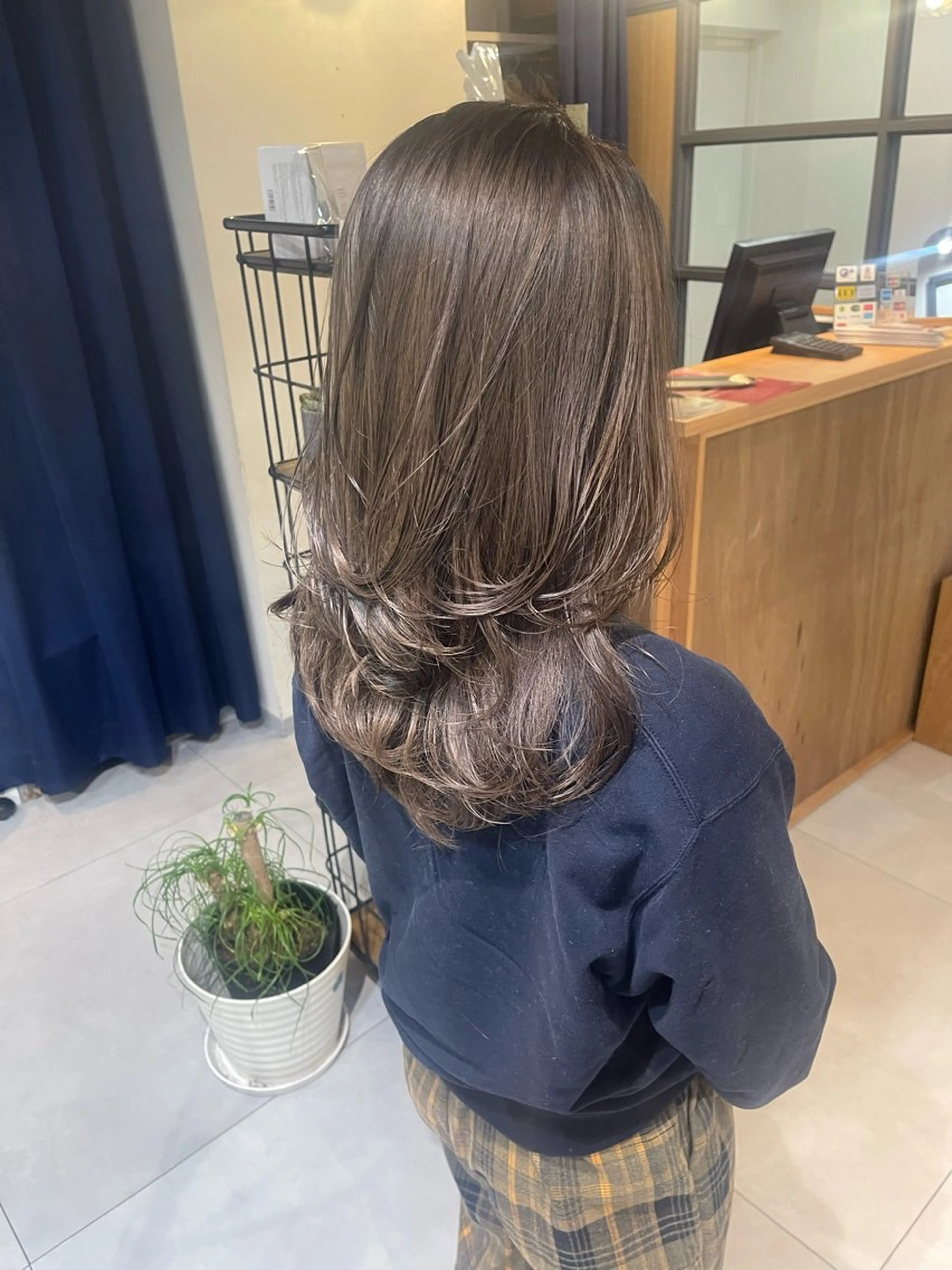 ロング カラー ヘアカラー UMEDA FIGAROのヘアスタイル