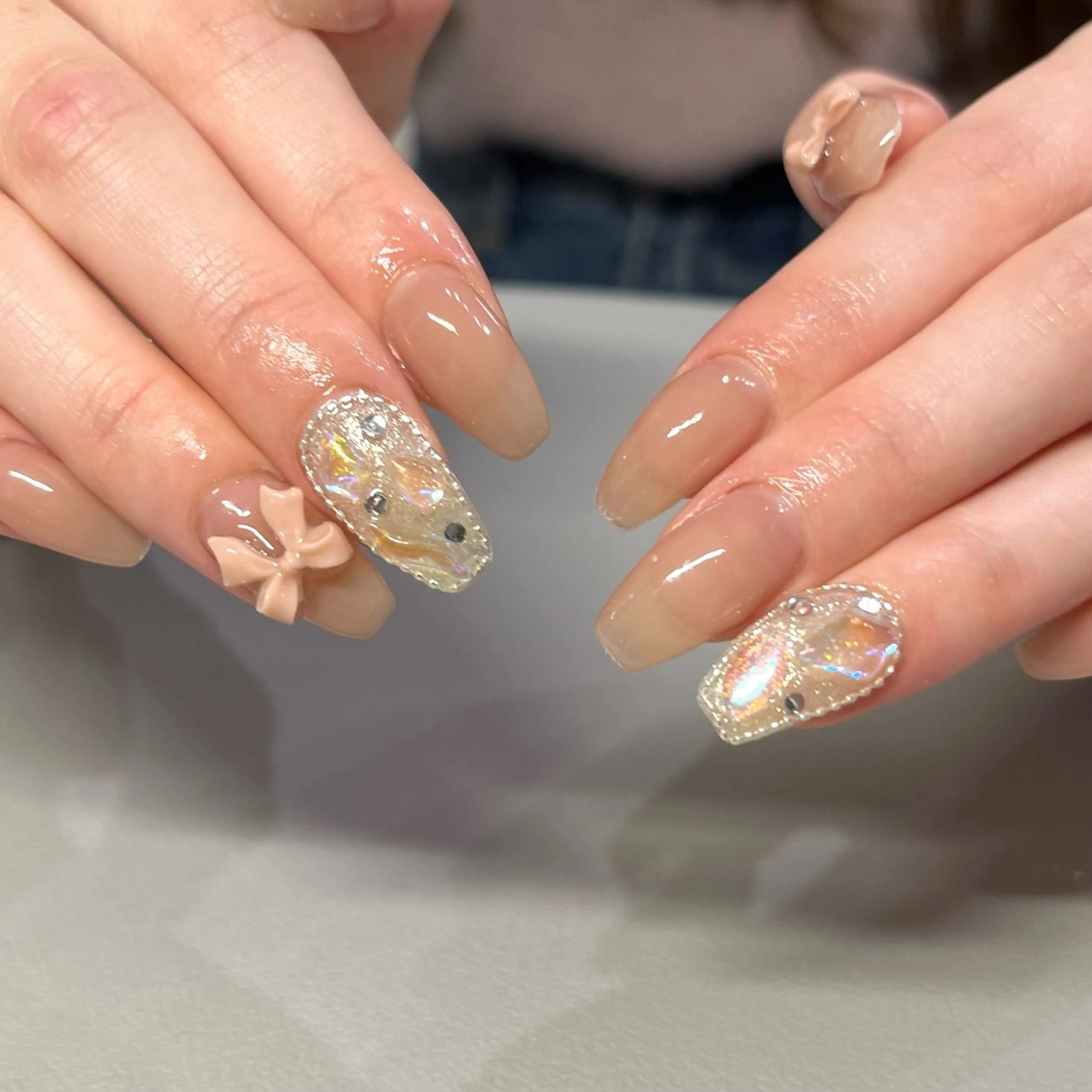 ネイル Ray. ちゅるん系ニュアンスのネイルデザイン