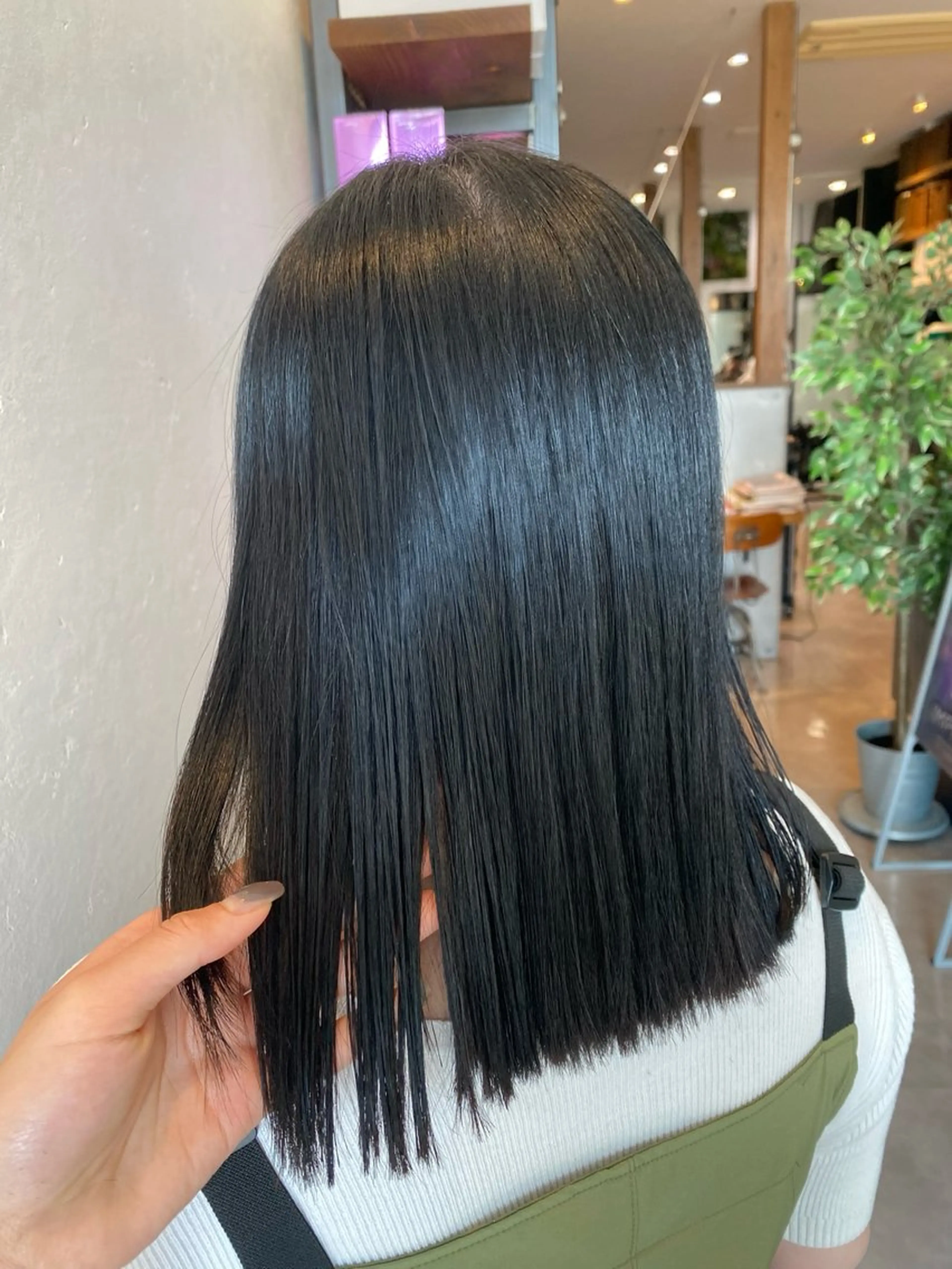 ミディアム 希優🌺ソムリエ /ブリーチ/カットのヘアスタイル