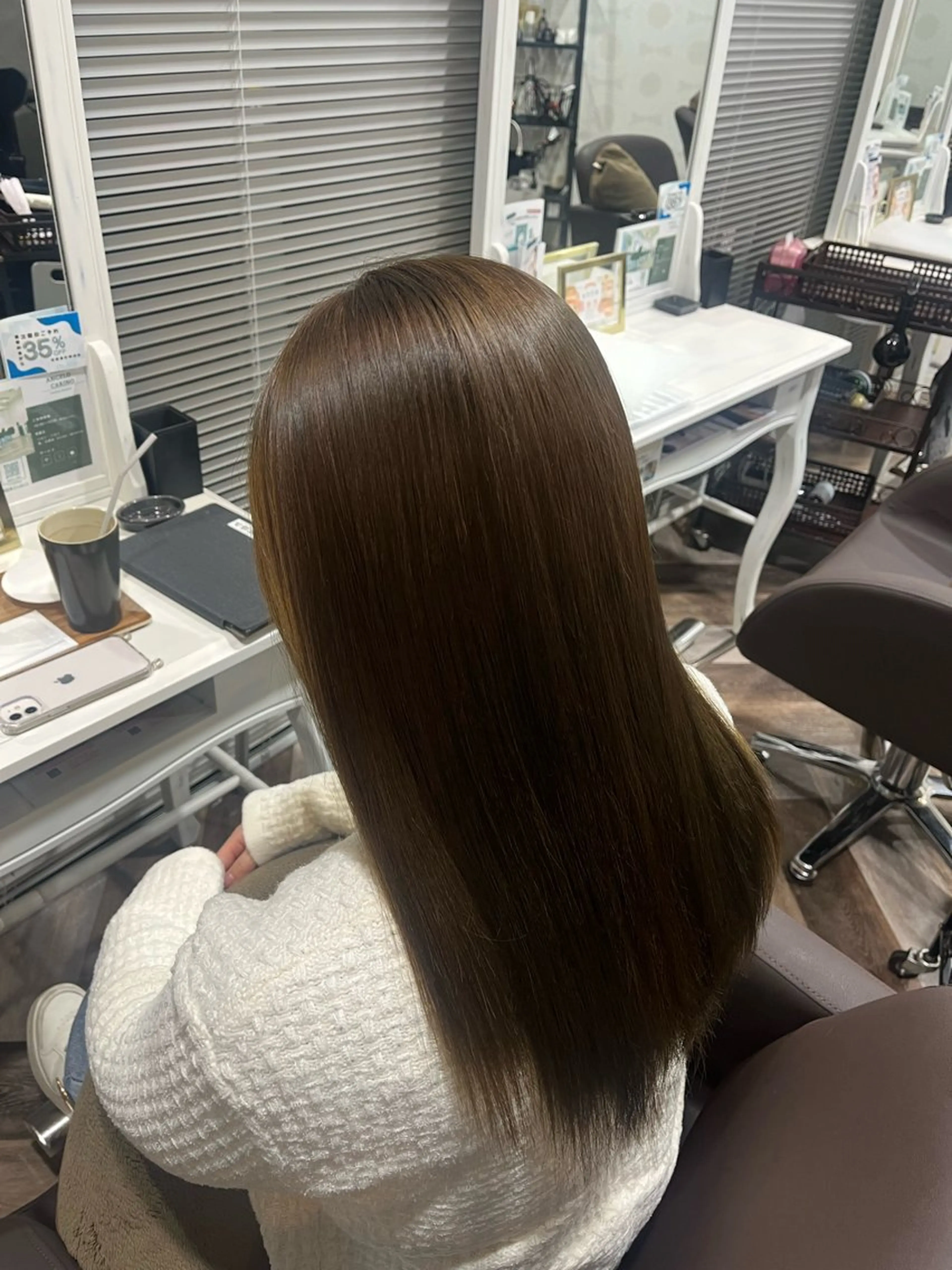 カラー ベージュカラー オリーブベージュ Hair Design  Angelo  Carino所属・タットル エミリー心のヘアスタイル