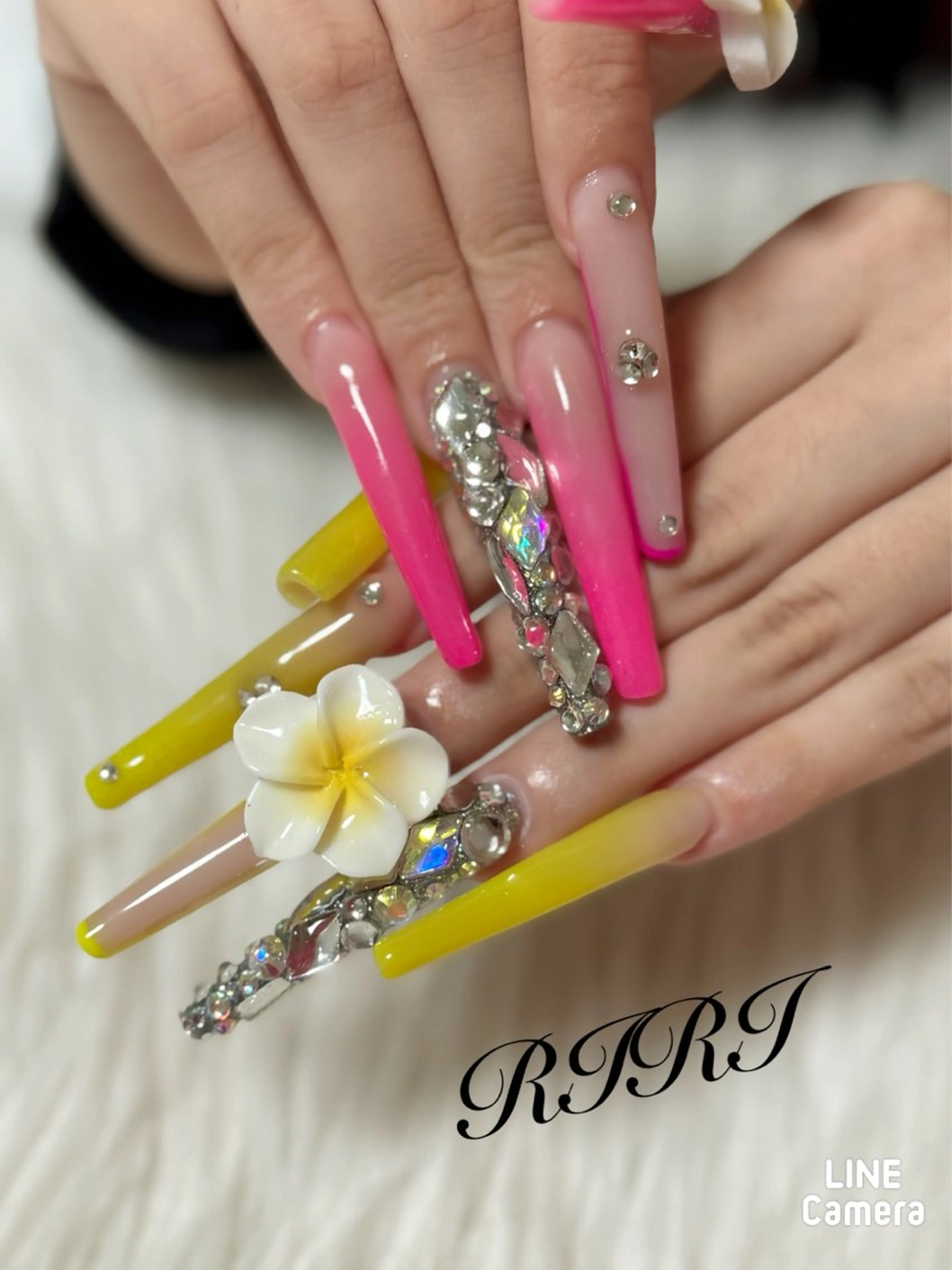 ネイル ジェルネイル ロングネイル ピンク スカルプネイル シンプルネイル ハンドネイル riri オーナーのネイルデザイン