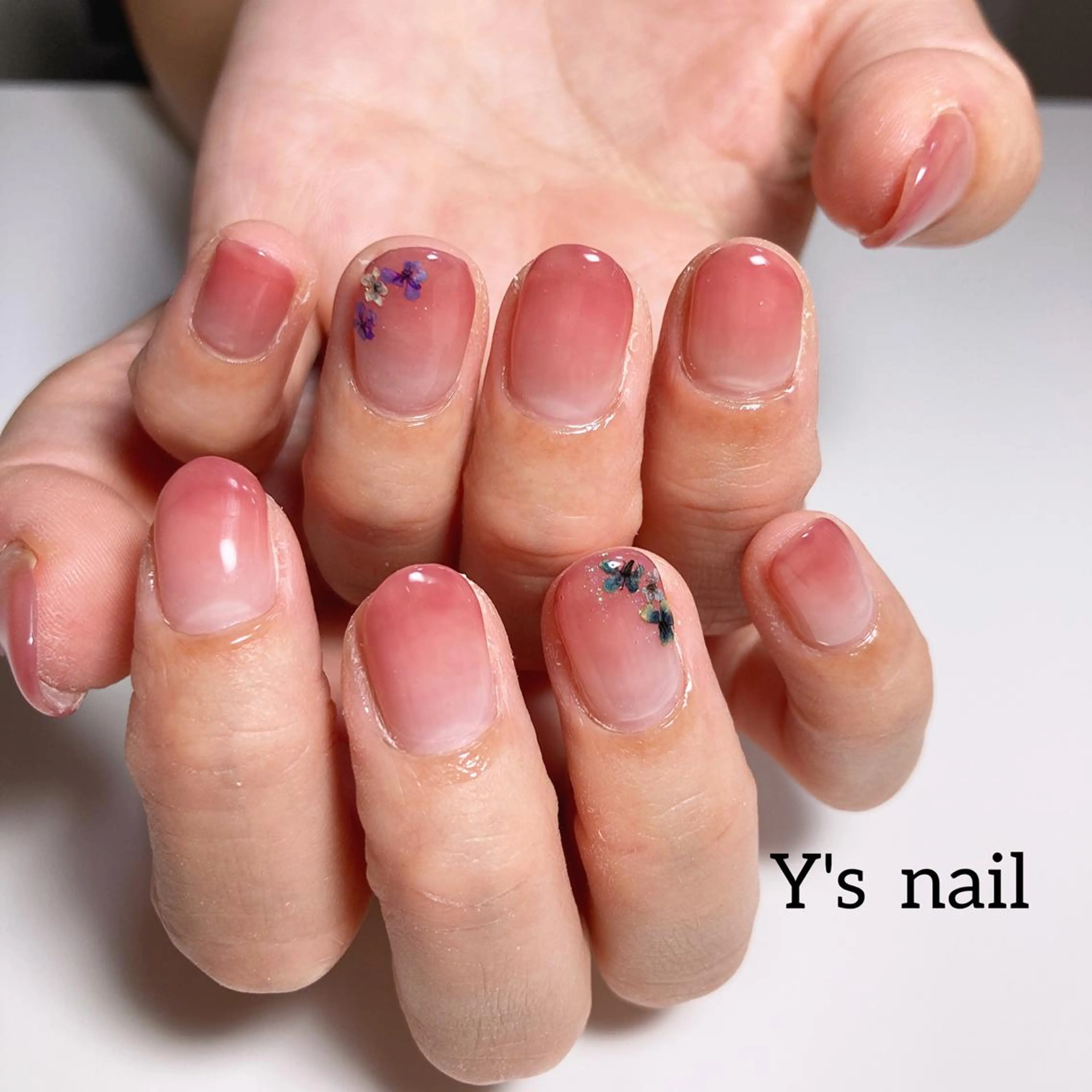 ネイル ハンドネイル 手書きが得意🖌️ Y’s  nailのネイルデザイン