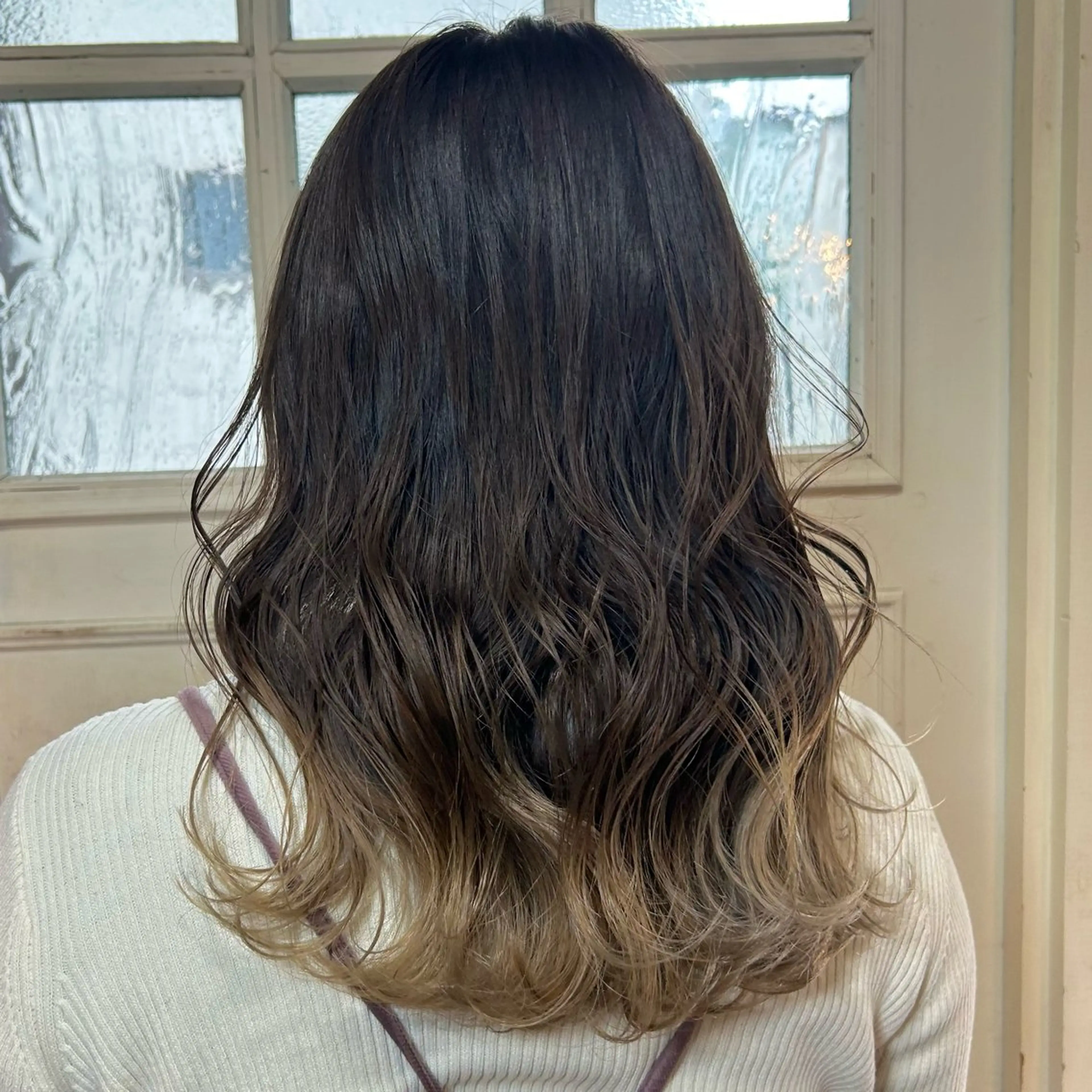 ミディアム カット ヘアカラー トリートメント BRITS 渡辺 菜々子のヘアスタイル