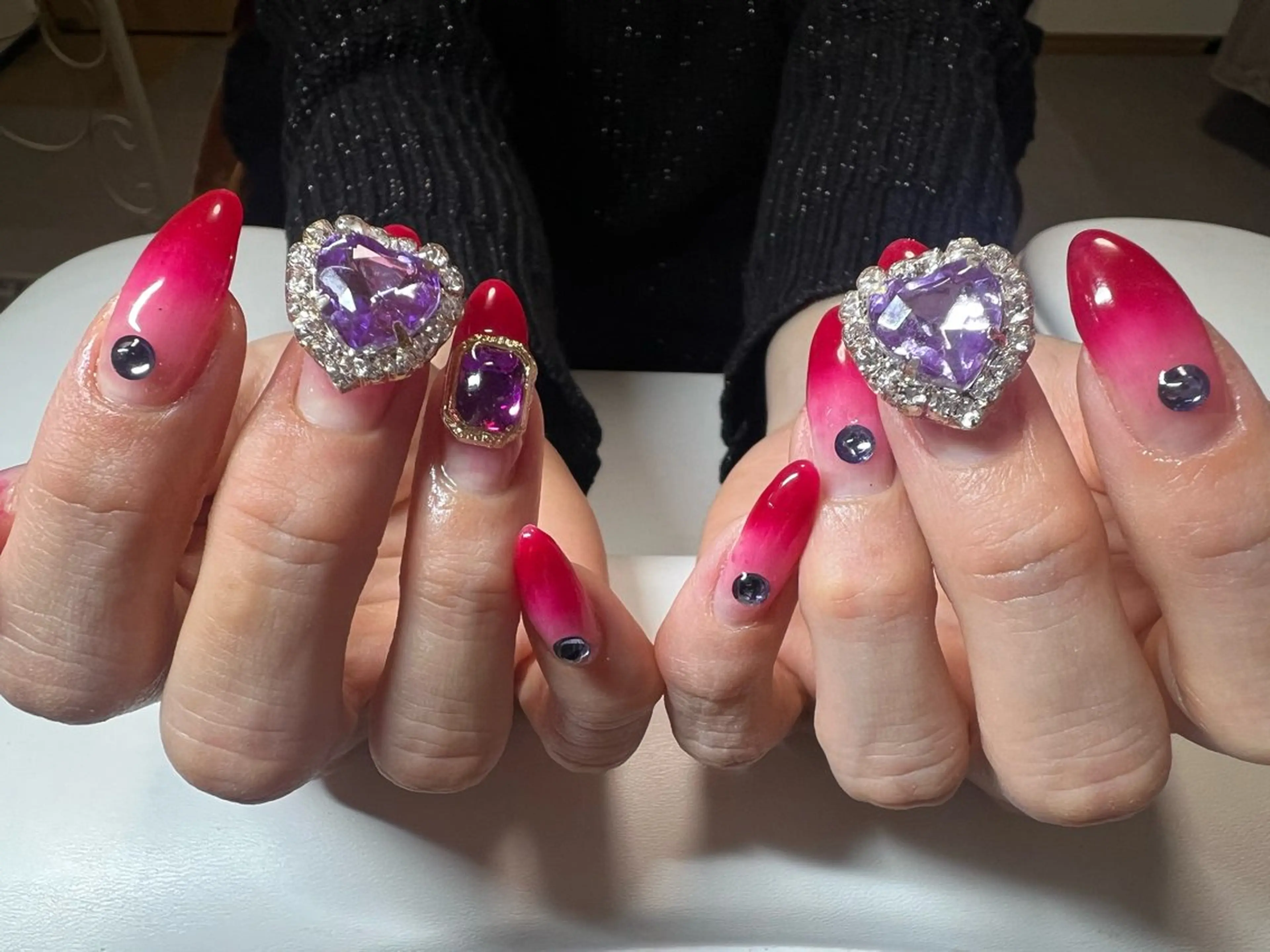 ネイル キラキラネイル ネイルサロンR所属・Nailsalon Rのネイルデザイン