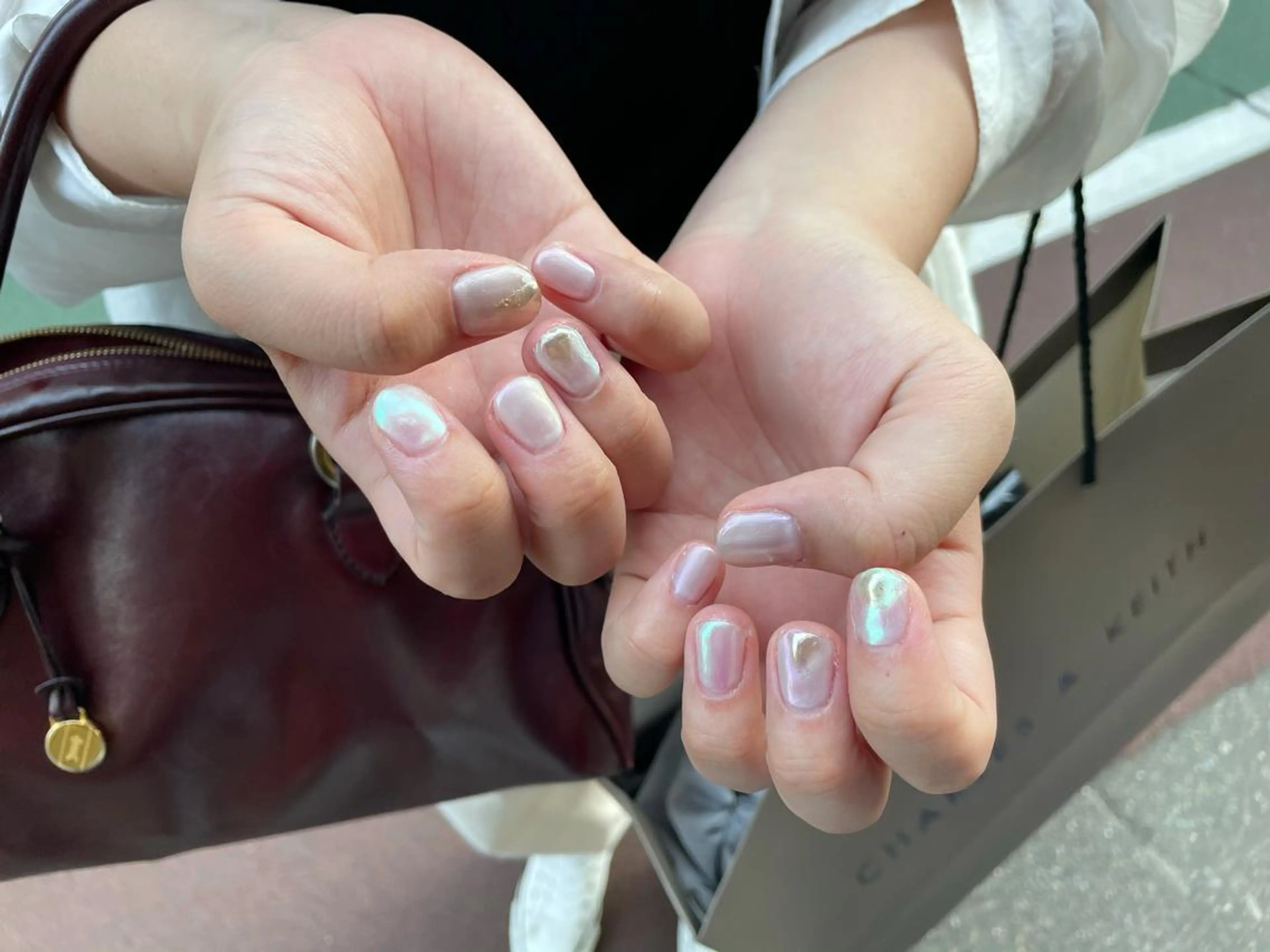 ネイル ハンドネイル ハンドケア R'well所属・はばすみれ🎀ﾈｲﾙ 光ﾌｪｲｼｬﾙ ﾍｱのネイルデザイン