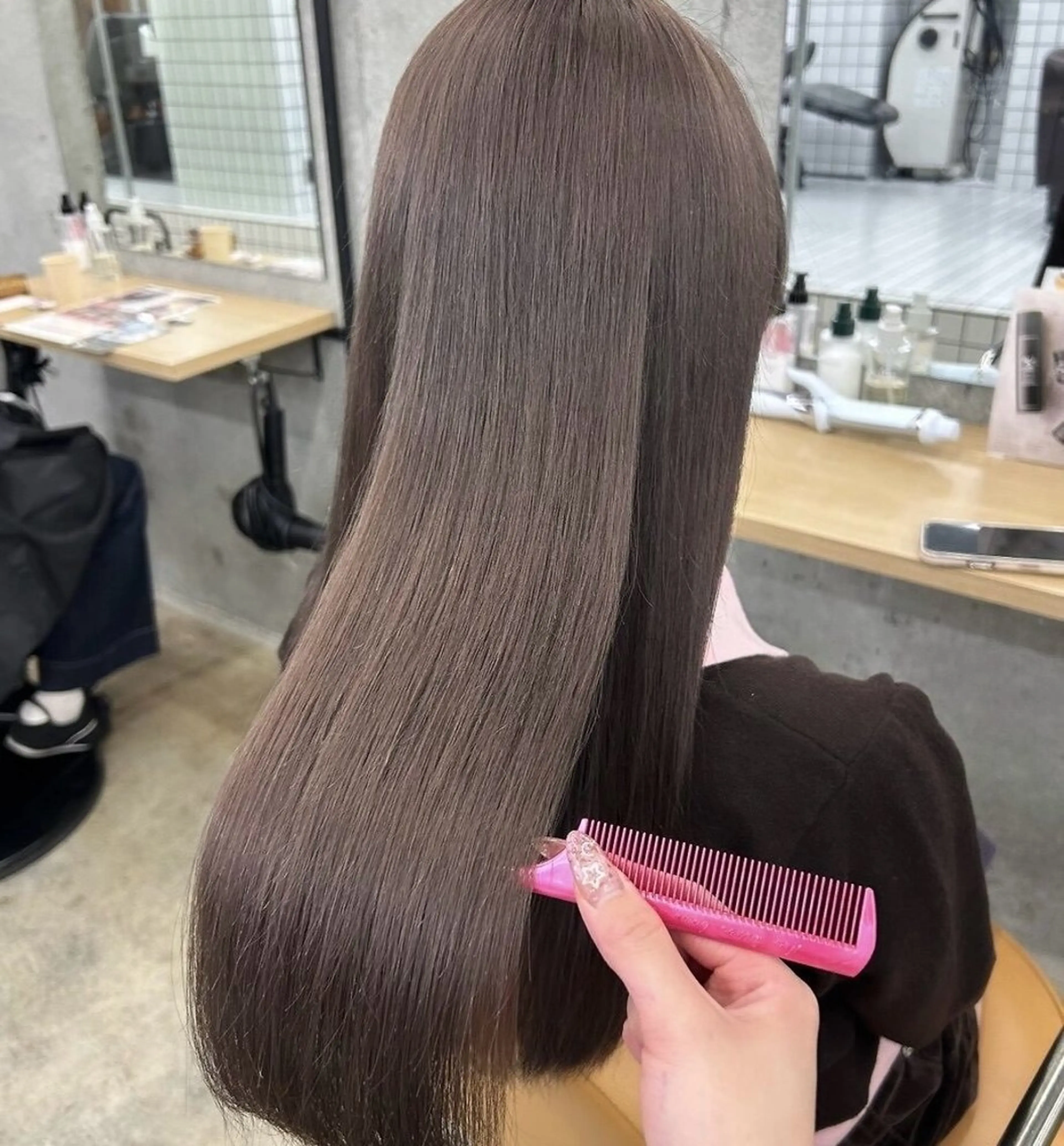 ロング カット ヘアカラー 💖saki ケアブリーチ💖のヘアスタイル