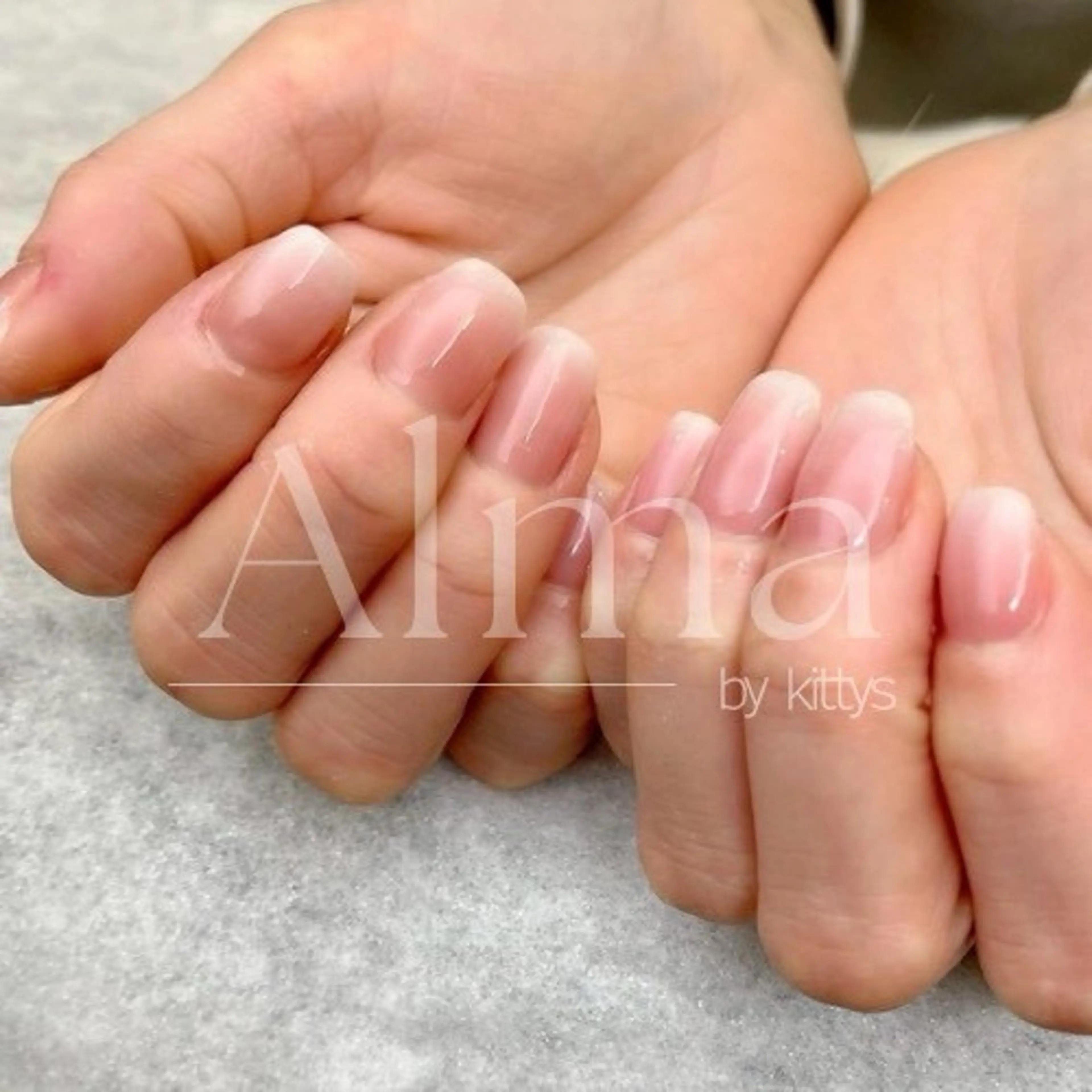 ネイル ハンドネイル Alma by kittys 谷保店所属・Alma chitoseのネイルデザイン