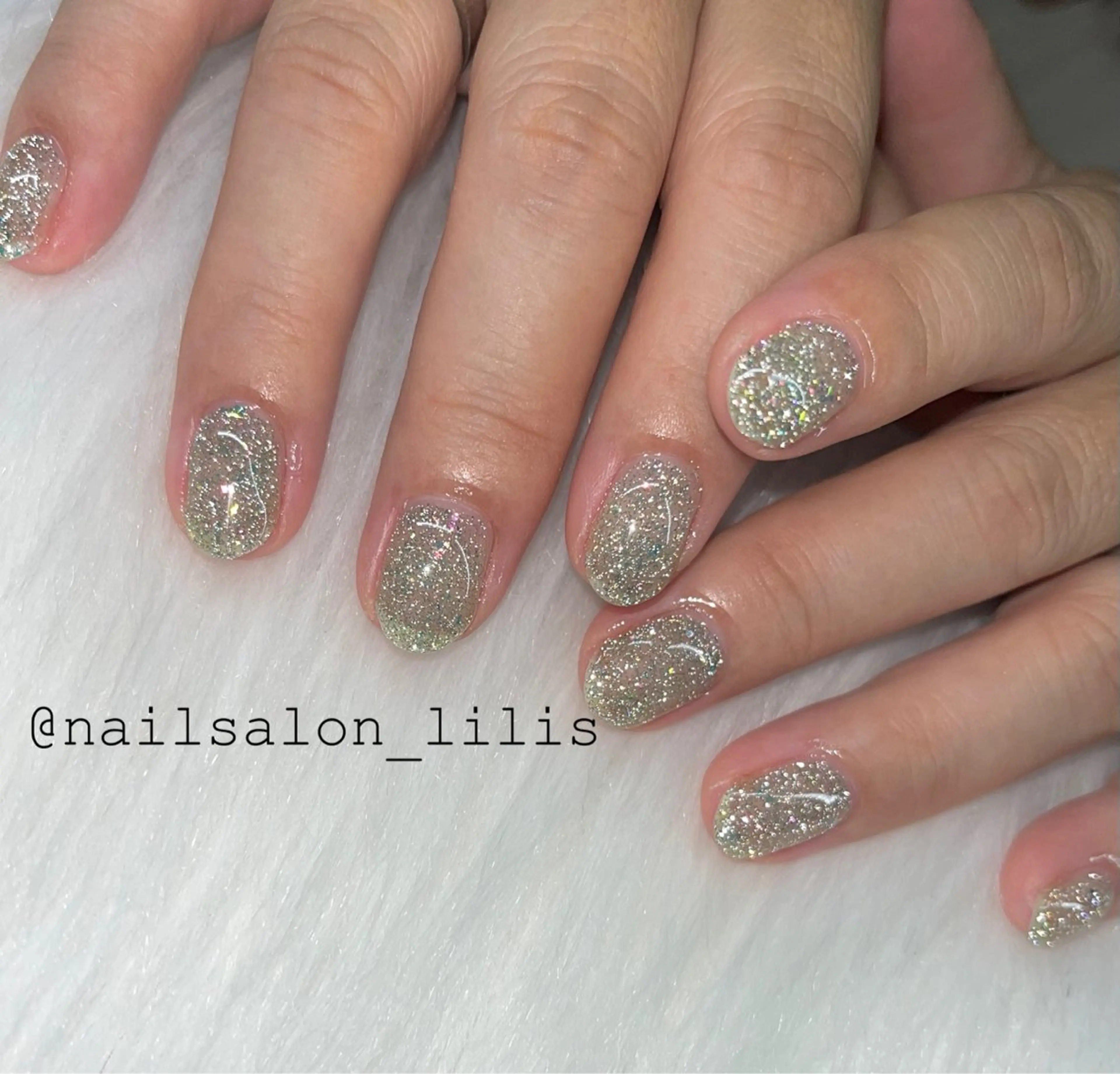 ネイル フラッシュネイル ハンドネイル nailsalon lilis所属・nailsalon Lilisのネイルデザイン