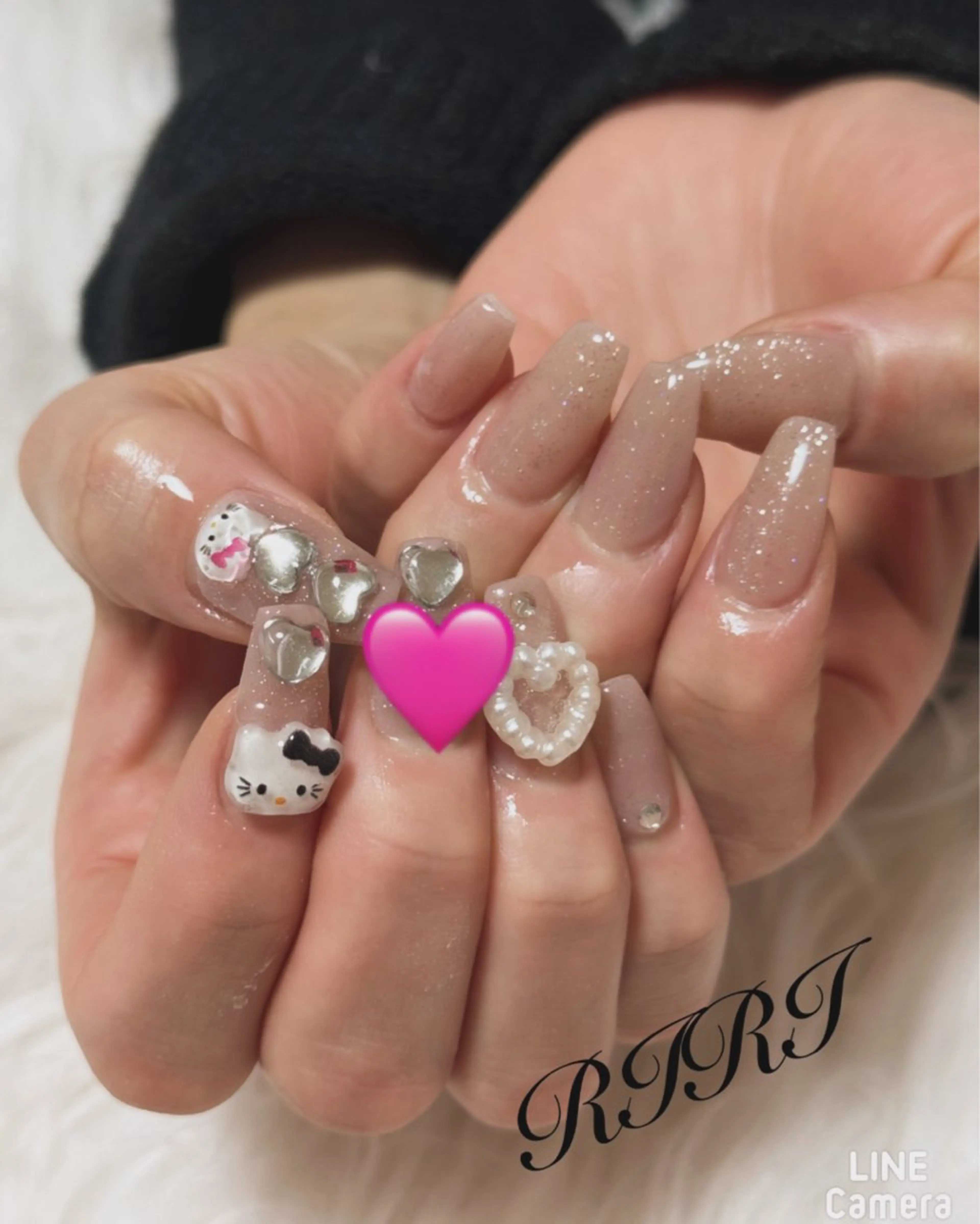 ネイル ジェルネイル キラキラネイル ラメ(グリッター) ショートネイル 春ネイル ハンドネイル riri オーナーのネイルデザイン