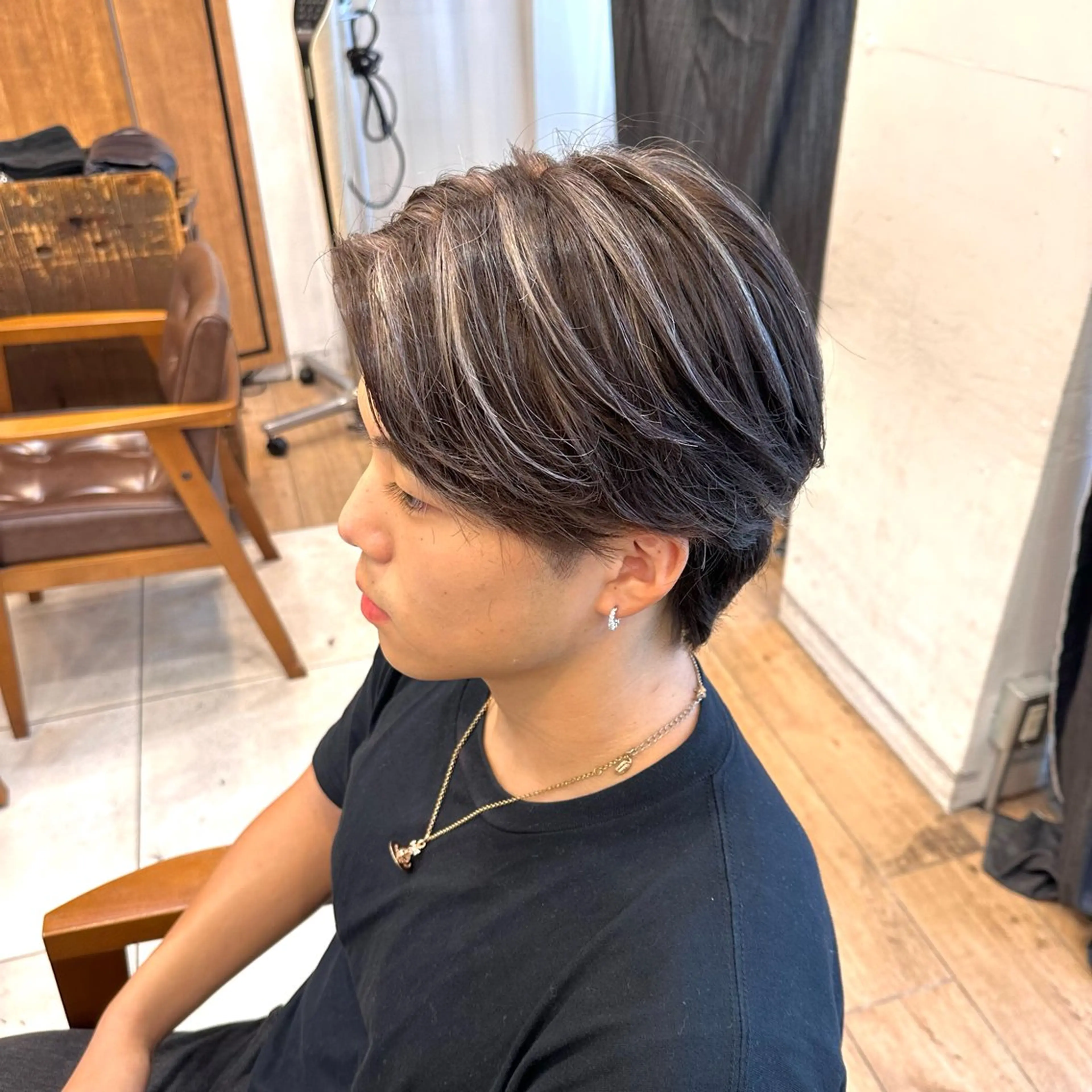 カラー メンズ センターパート メンズハイライト ハイライトカラー 🌈【曲がる縮毛矯正 】🌈益子卓馬のヘアスタイル