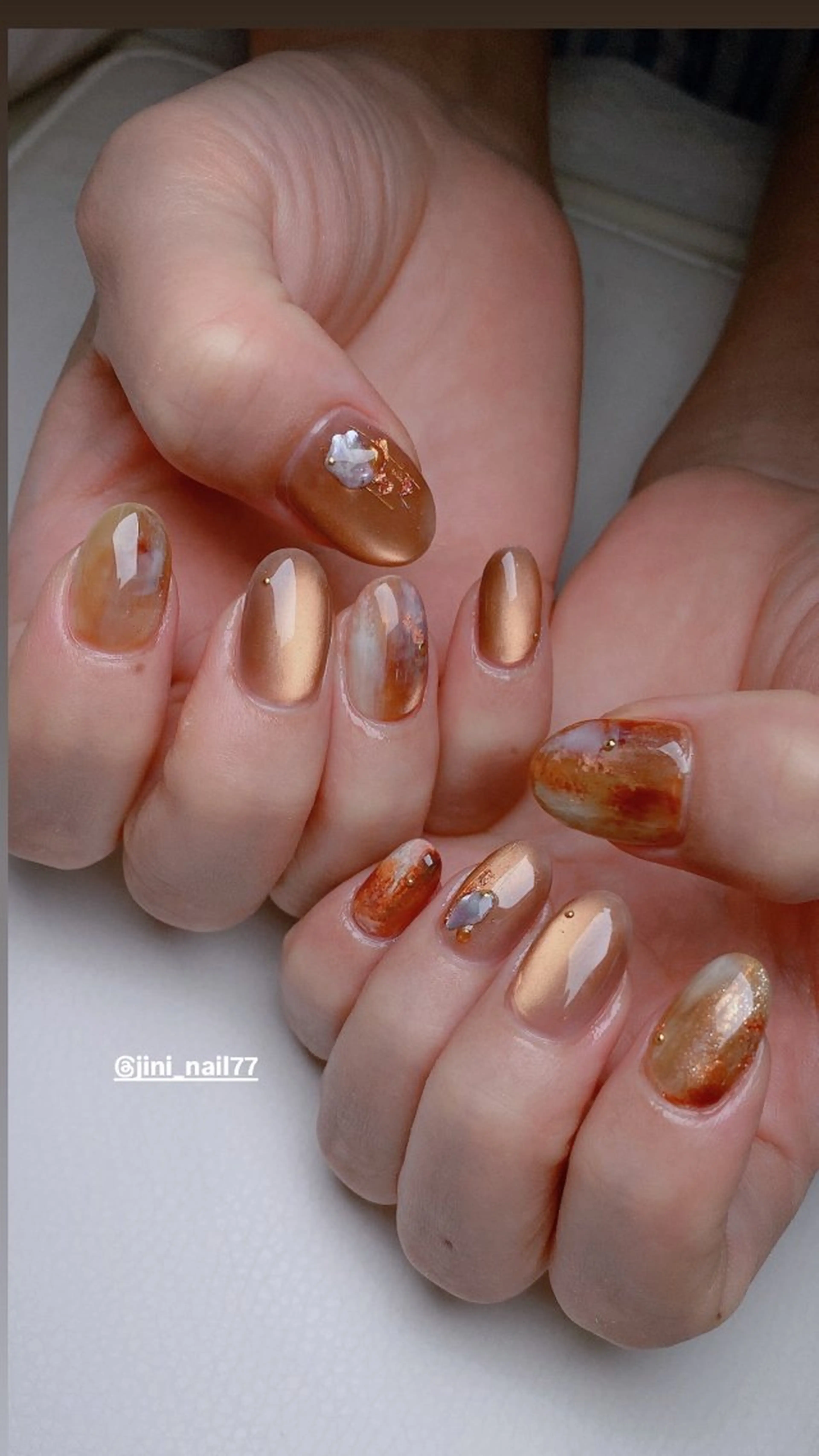 ネイル JINI NAIL所属・ジニ ネイルのネイルデザイン