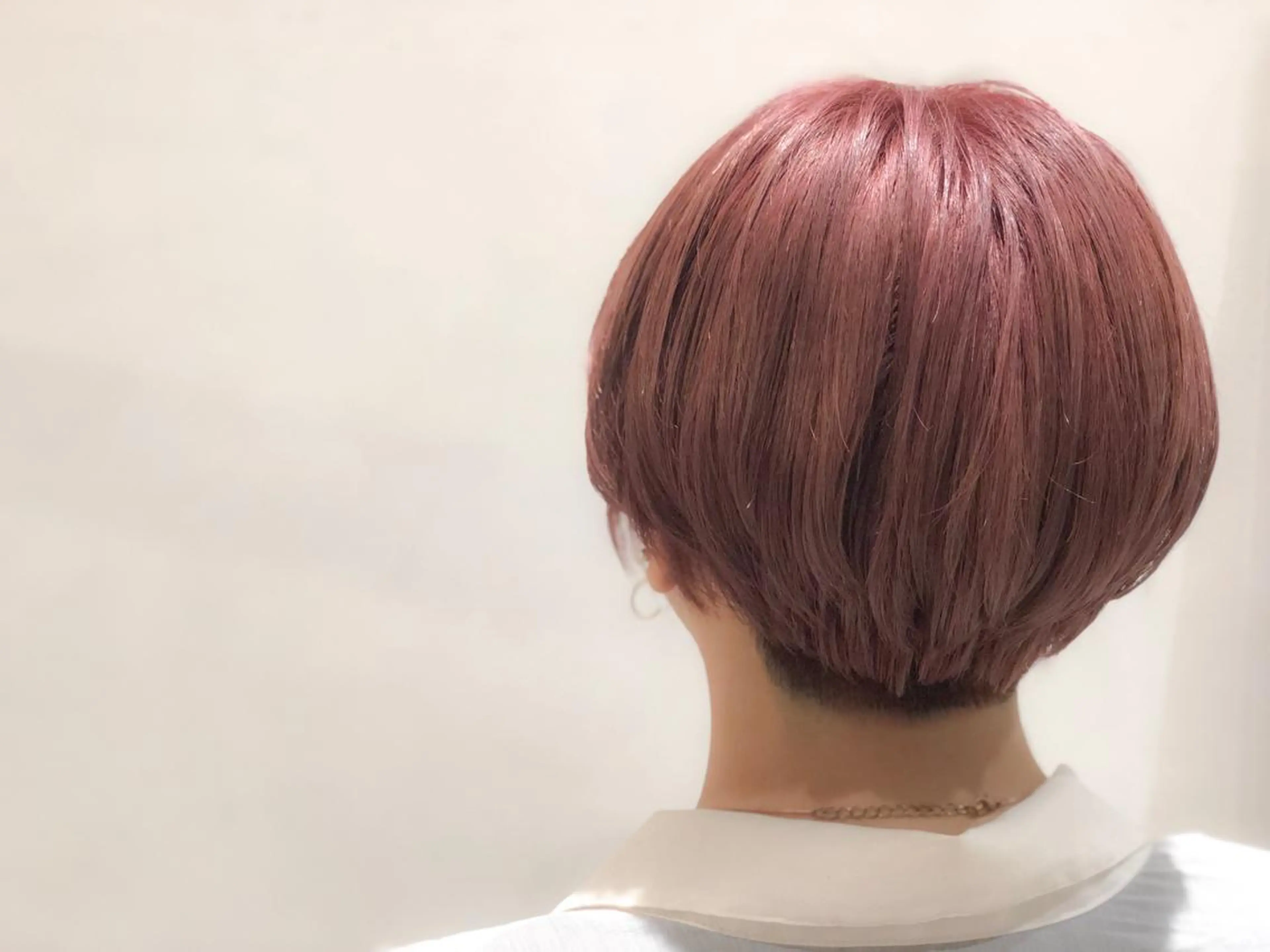 ショート カラー ヘアアレンジ ピンクカラー ヘアカラー いしだ みさきのヘアスタイル