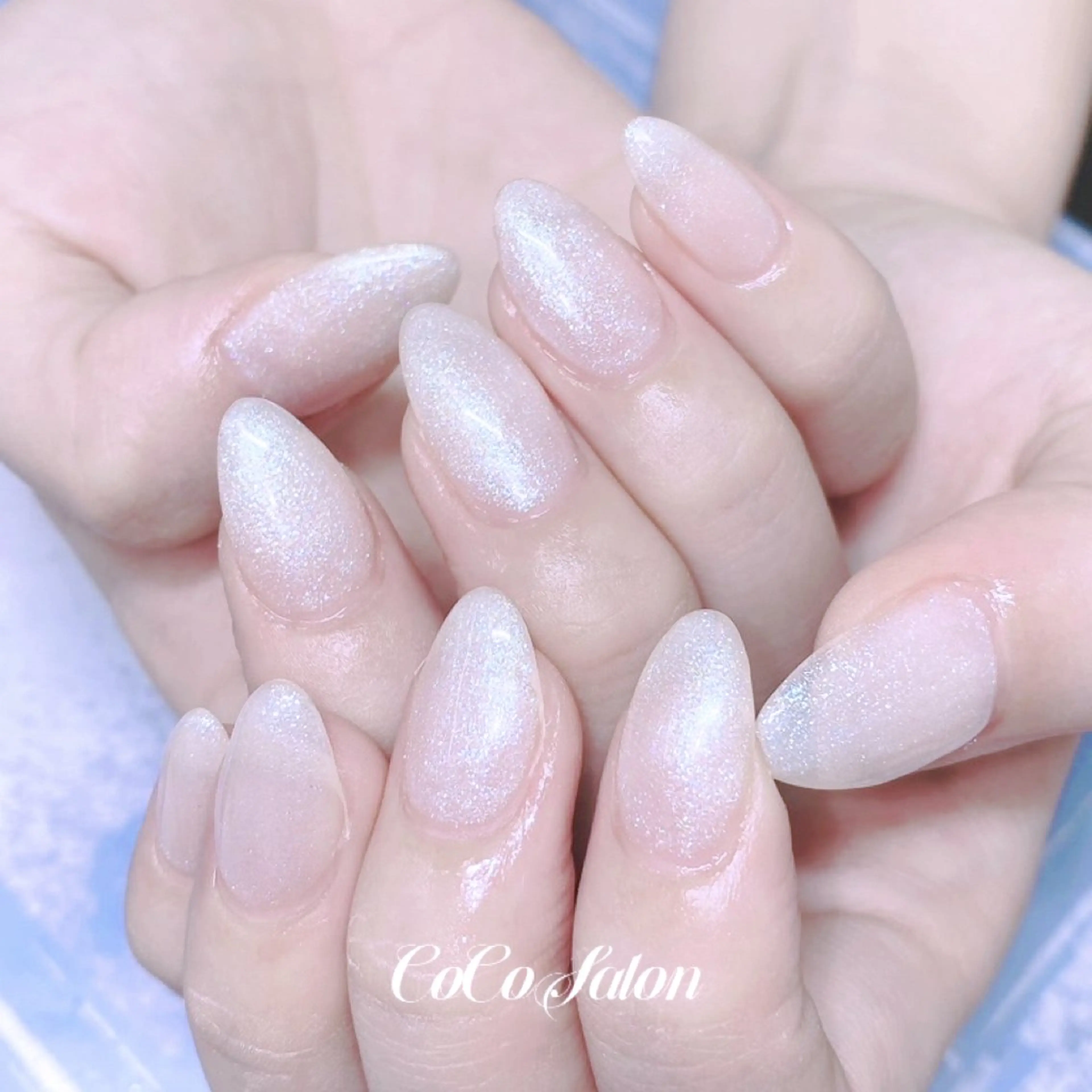 ネイル オーロラネイル 長さ出し ジェルネイル キラキラネイル 韓国ネイル ハンドネイル CoCoSalon ネイル/まつ毛予約のネイルデザイン