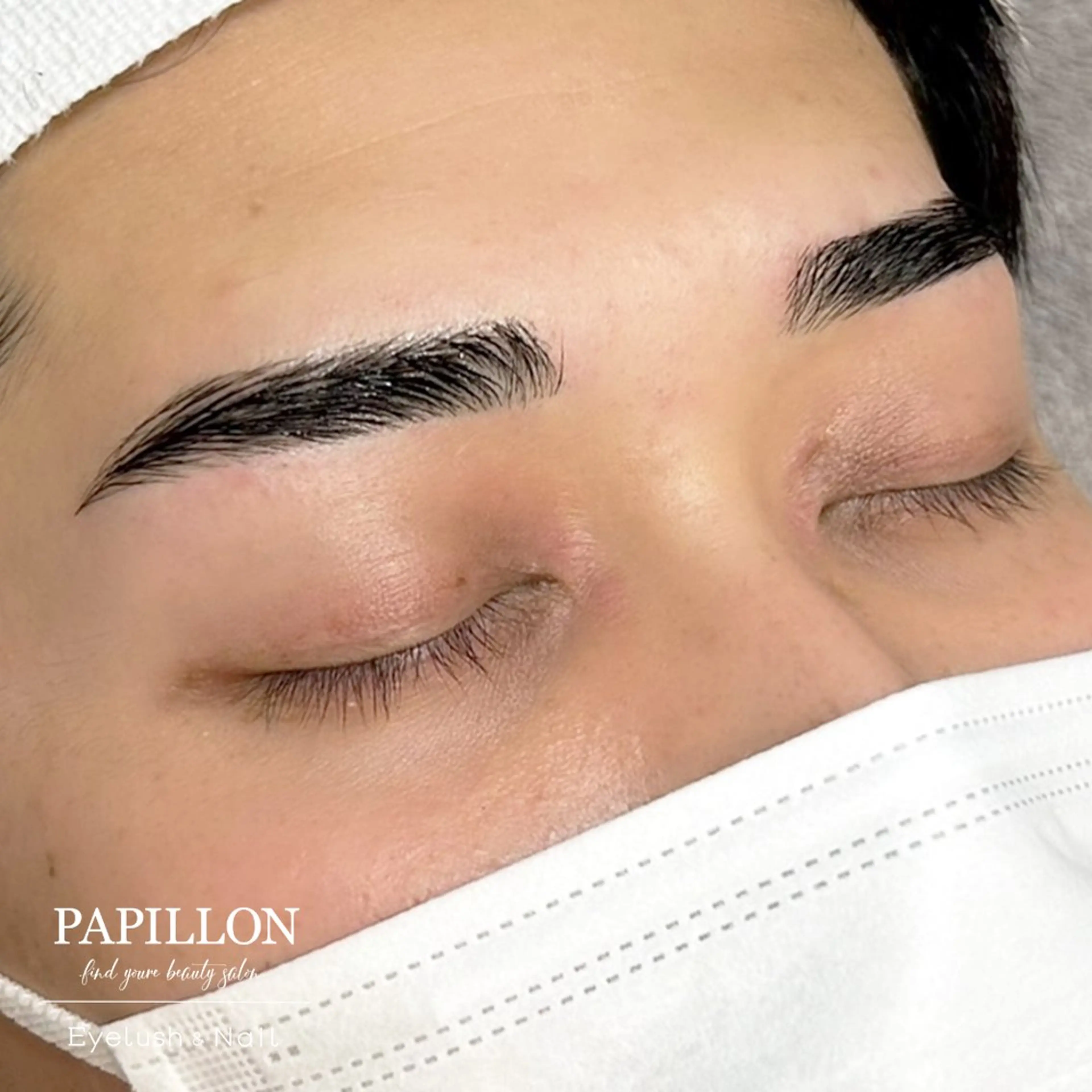 【アイブロウキャンペーン】メンズおすすめコース・眉スタイリングwax 施術後はメイクでのお仕上げ付き◎の写真