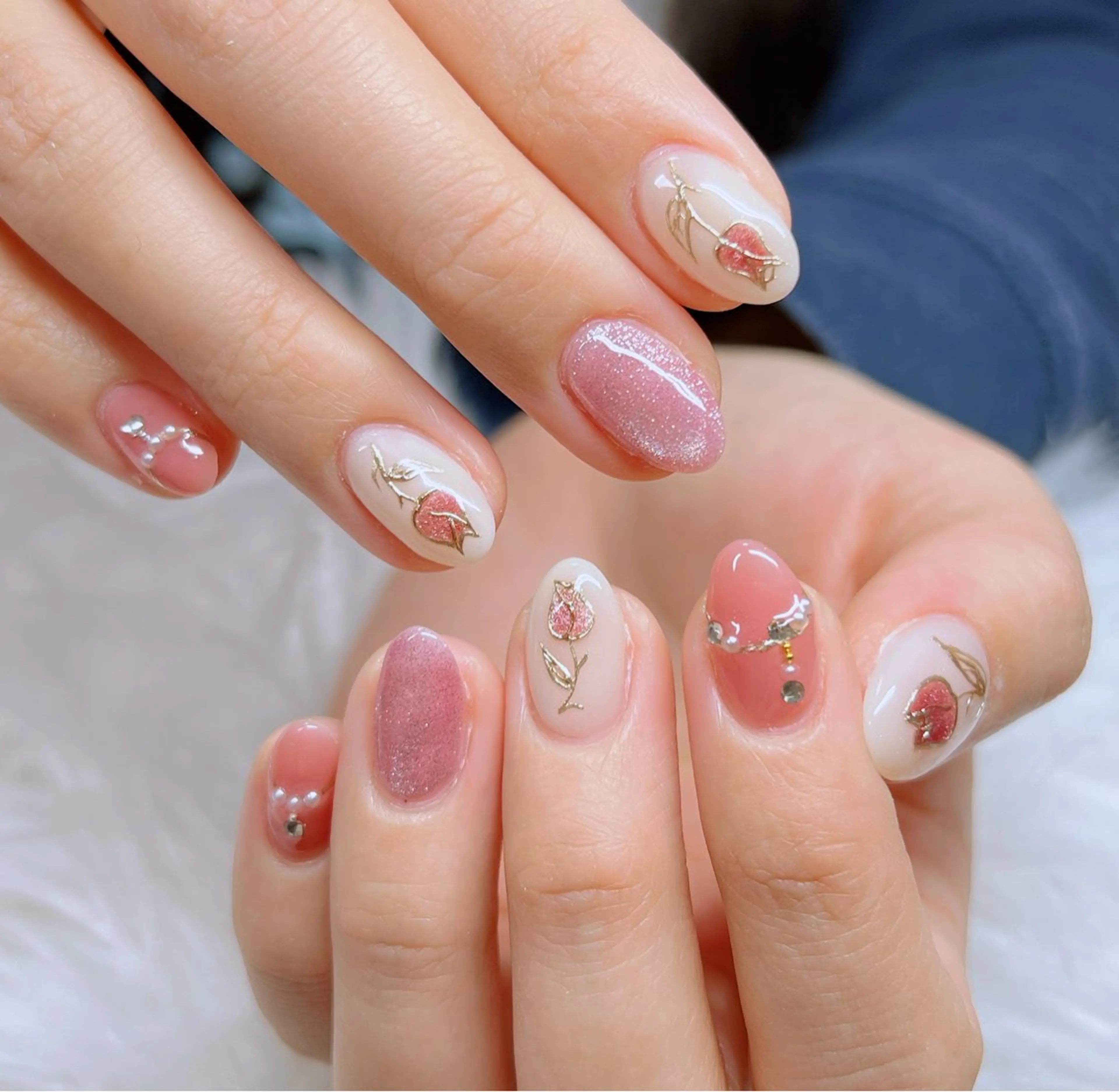 ネイル 長さ出し フレンチネイル キラキラネイル 韓国ネイル マグネットネイル ハンドネイル Lee _nailのネイルデザイン