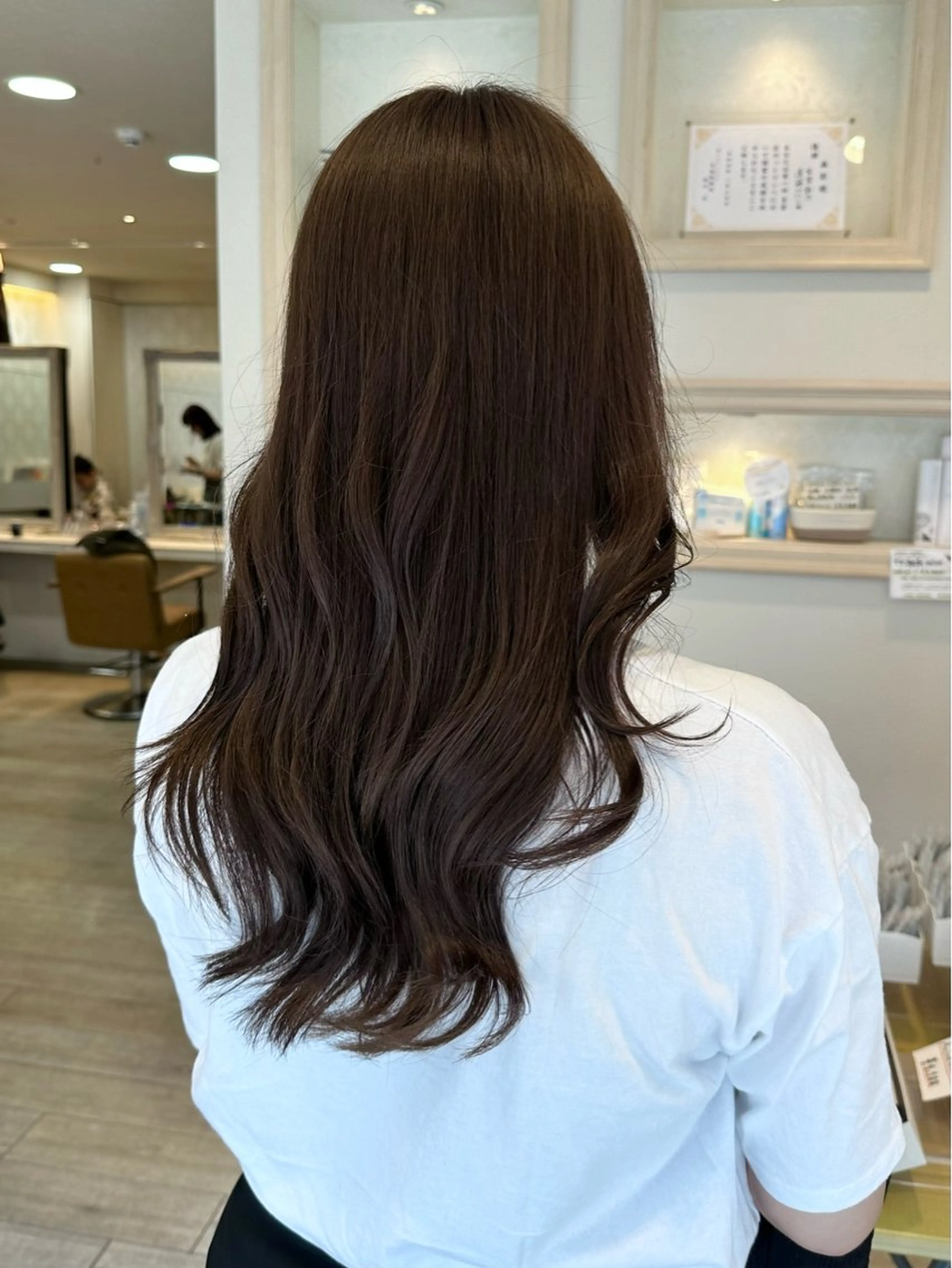 セミロング カラー ヘアアレンジ ベージュカラー 透明感カラー グレージュ トリートメント ヘアカラー トリートメント ヘアセット 韓国ヘア/レイヤー 顔周りカット/ユキナのヘアスタイル