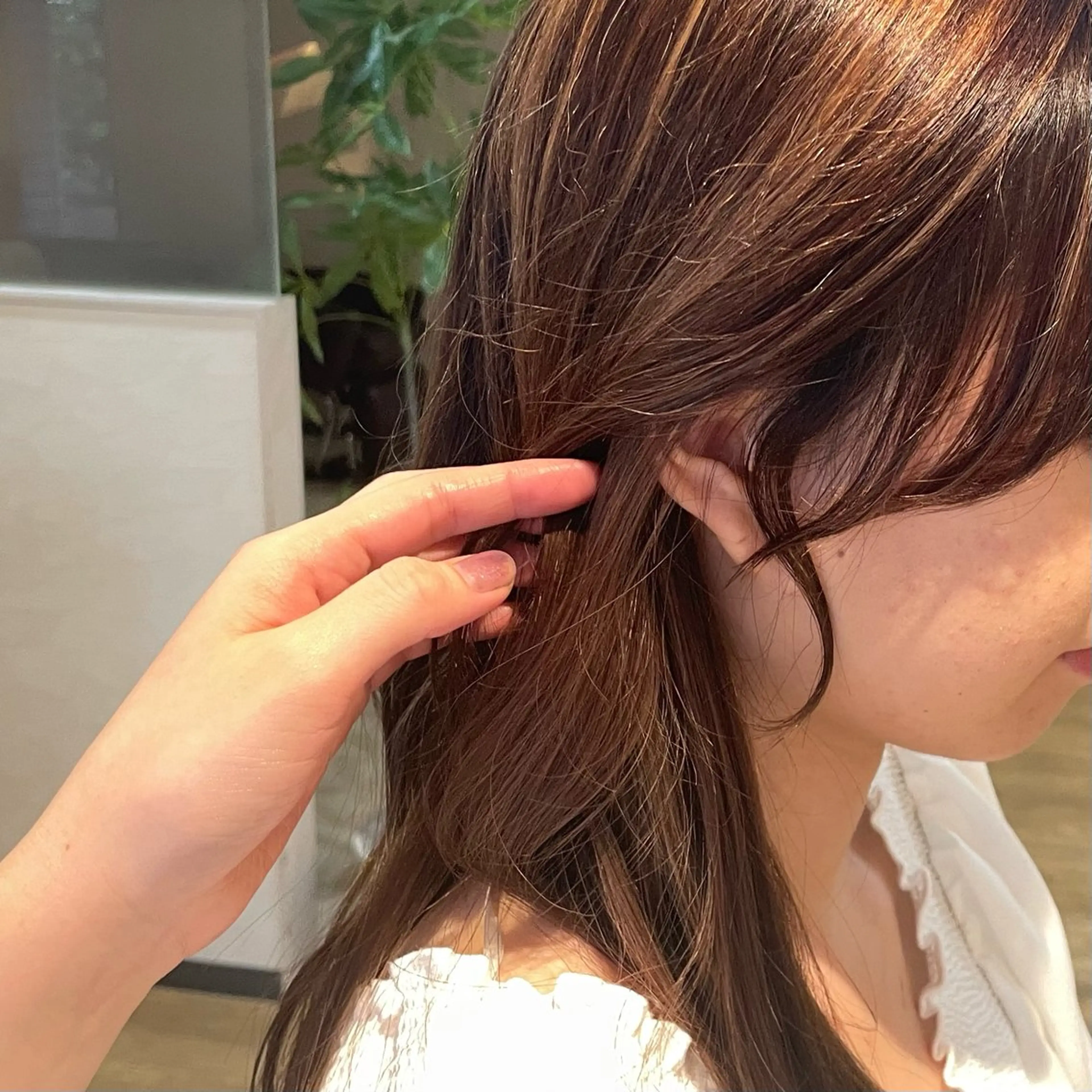 ミディアム 顔周りカット ピンク・ラベンダー/ レイヤー/NANAのヘアスタイル