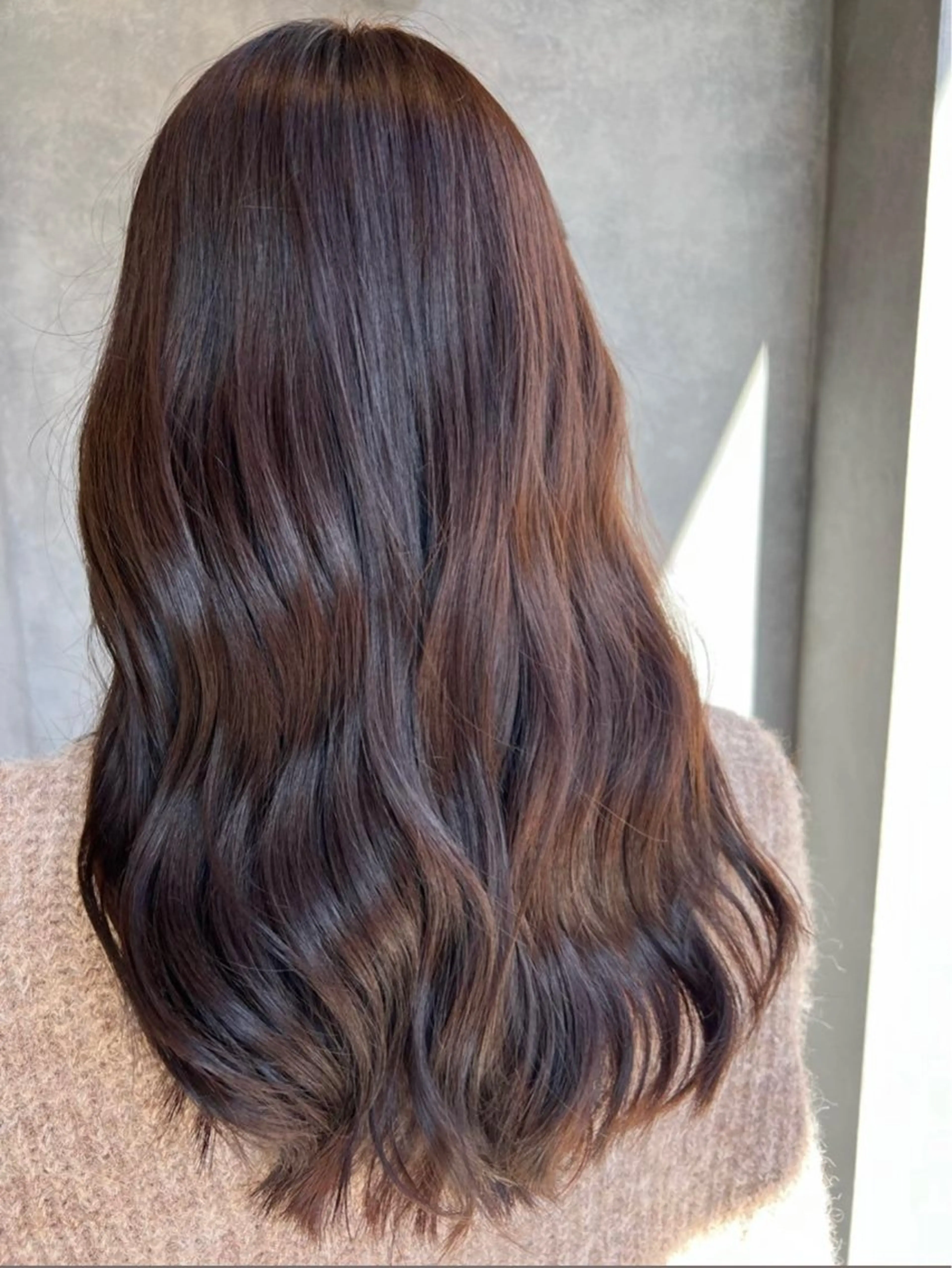 ロング カラー N°jillva 𝑘𝑎𝑟𝑖𝑛のヘアスタイル