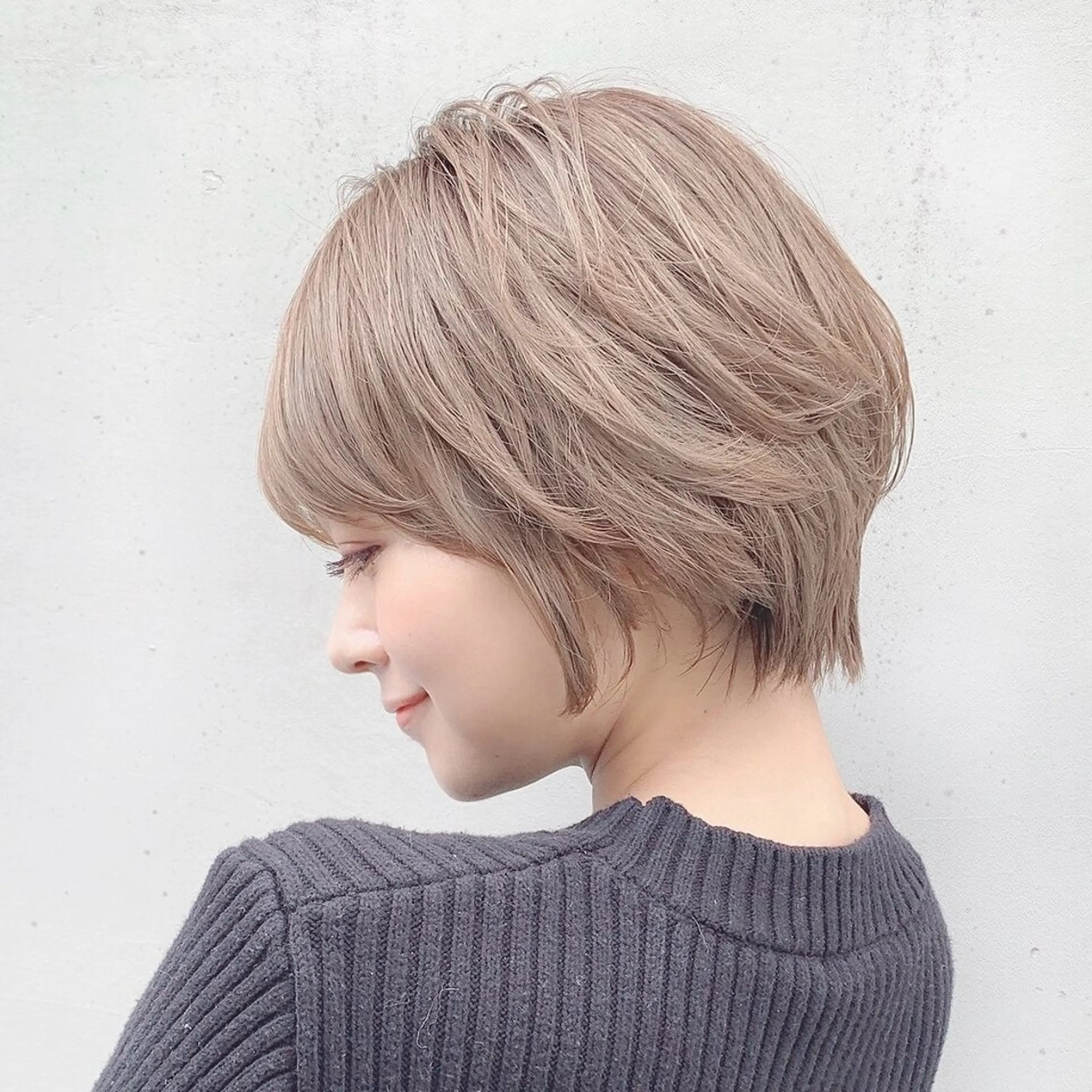 ショート カラー ショートボブ ボブ くびれヘア 似合わせカット ショートヘア カット ヘアカラー トリートメント ヘッドスパ ヘアセット ショートパーマ カットモデルのヘアスタイル
