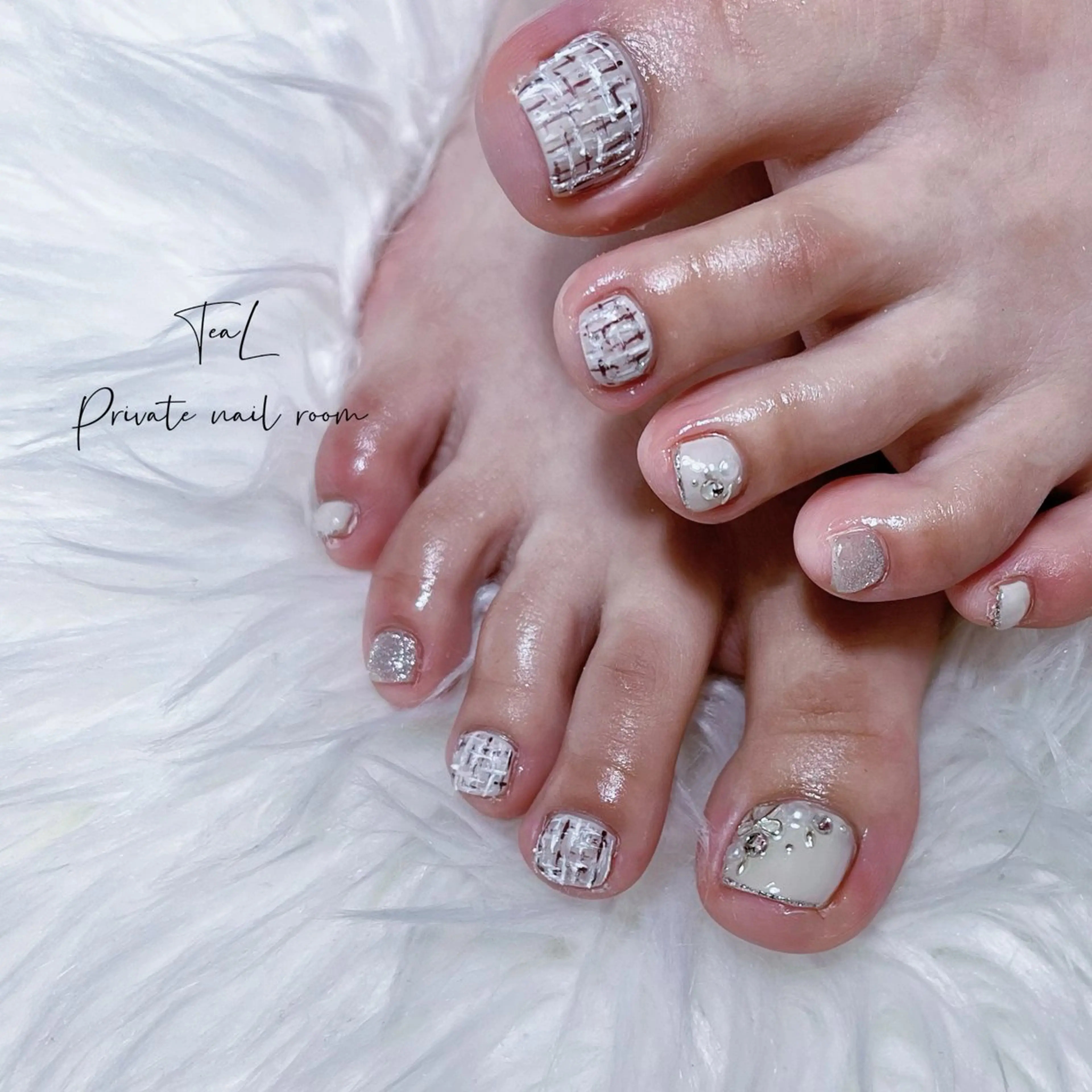 ネイル フットネイル ワンホンネイル フットネイル TeaL nailのネイルデザイン