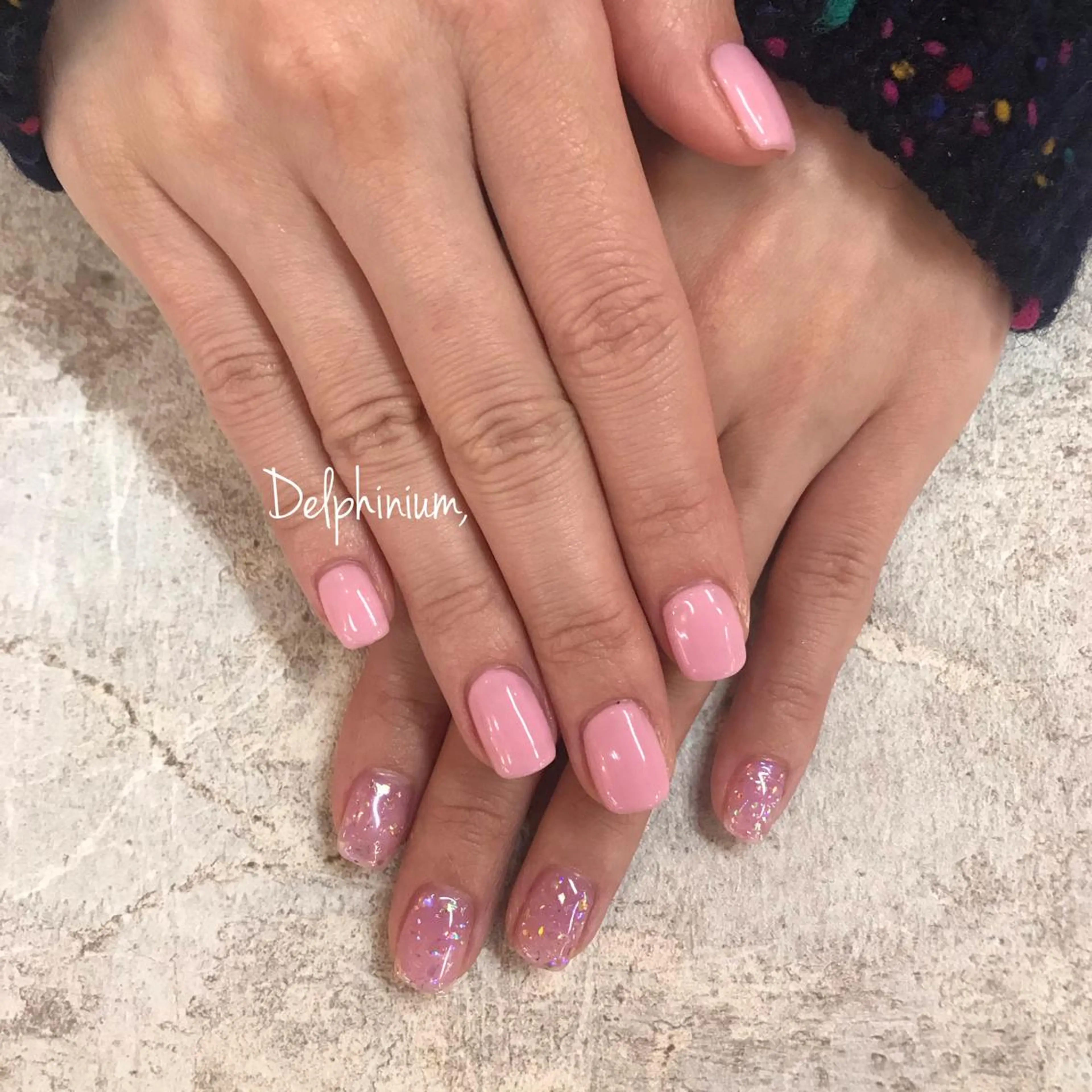 ネイル ラメ(グリッター) ワンカラーネイル シンプルネイル 岡本 友恵のネイルデザイン