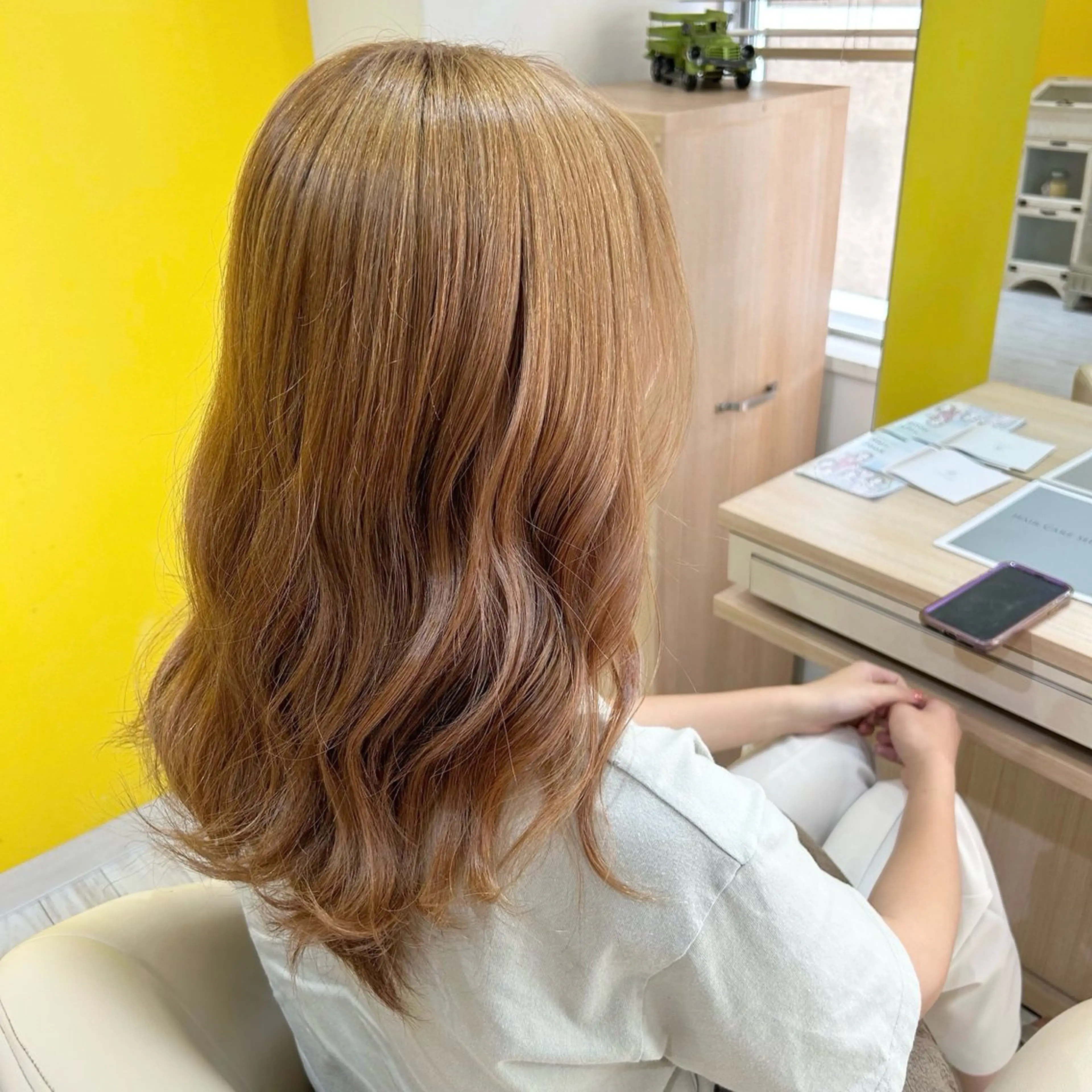 【U24レディース】カットモデル(ボブ​〜​ロング)+ブリーチカラー+プレミークTrの写真