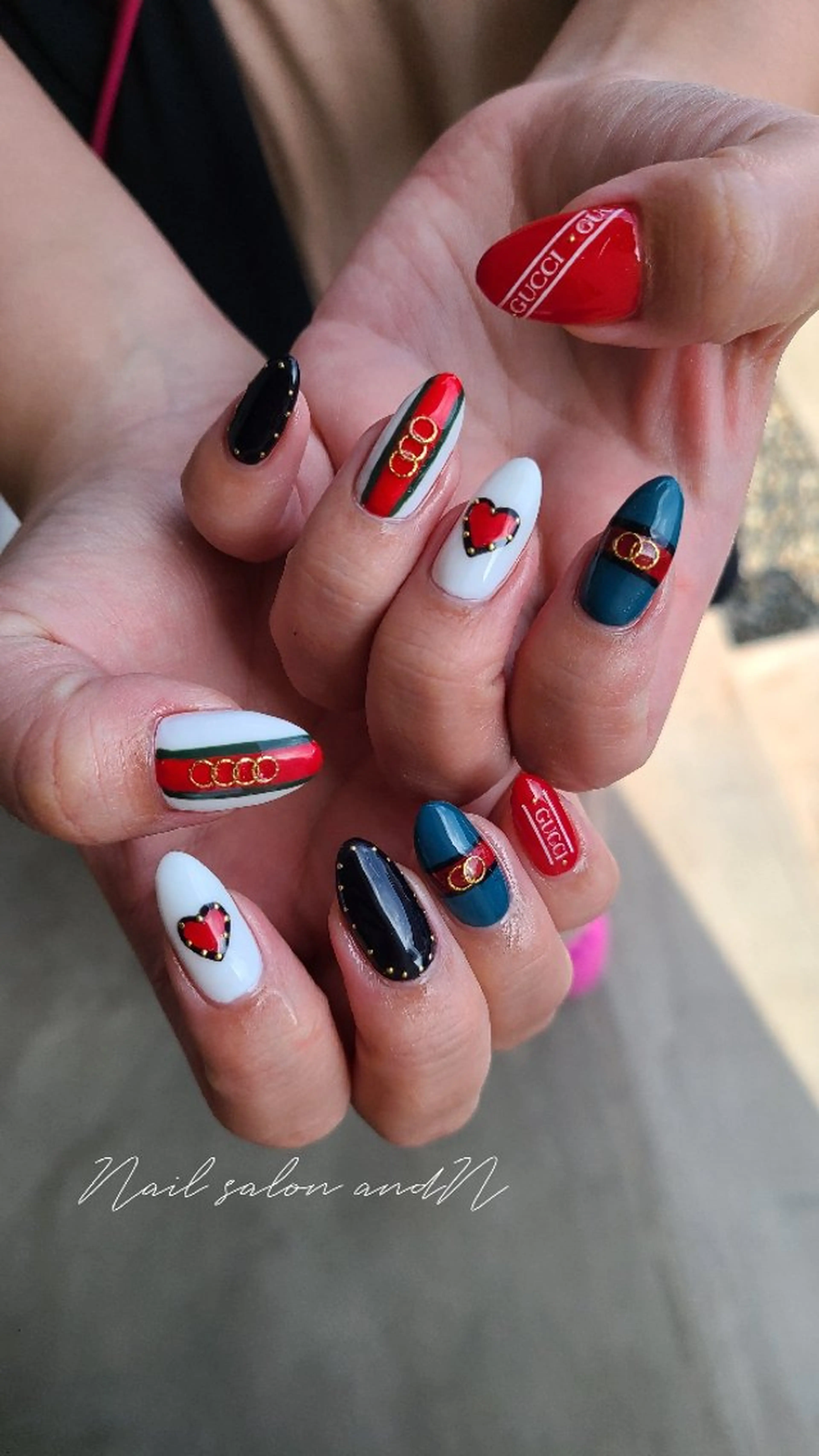 ネイル and Nのネイルデザイン