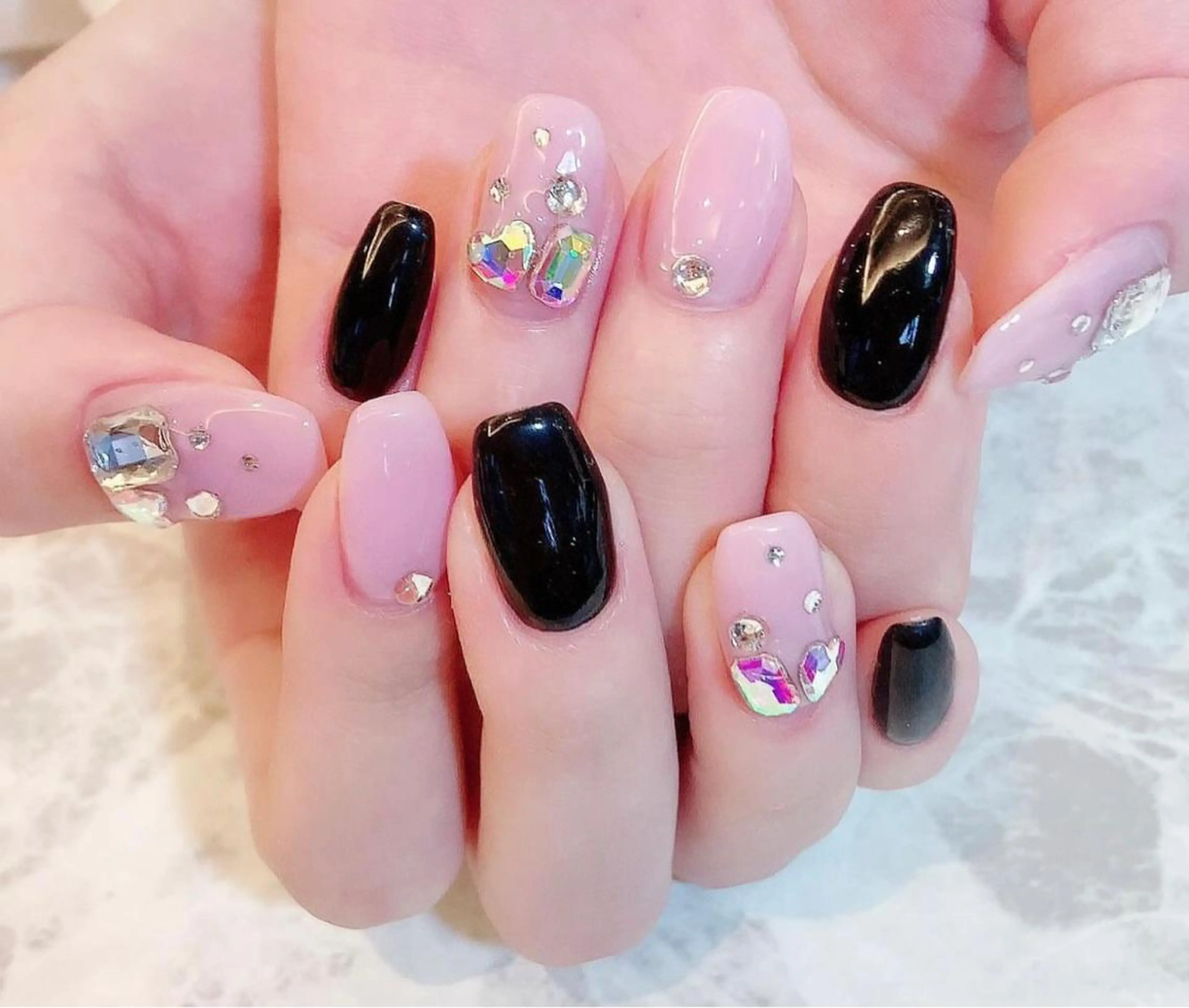 ネイル ハンドネイル VIVIAN リサのネイルデザイン