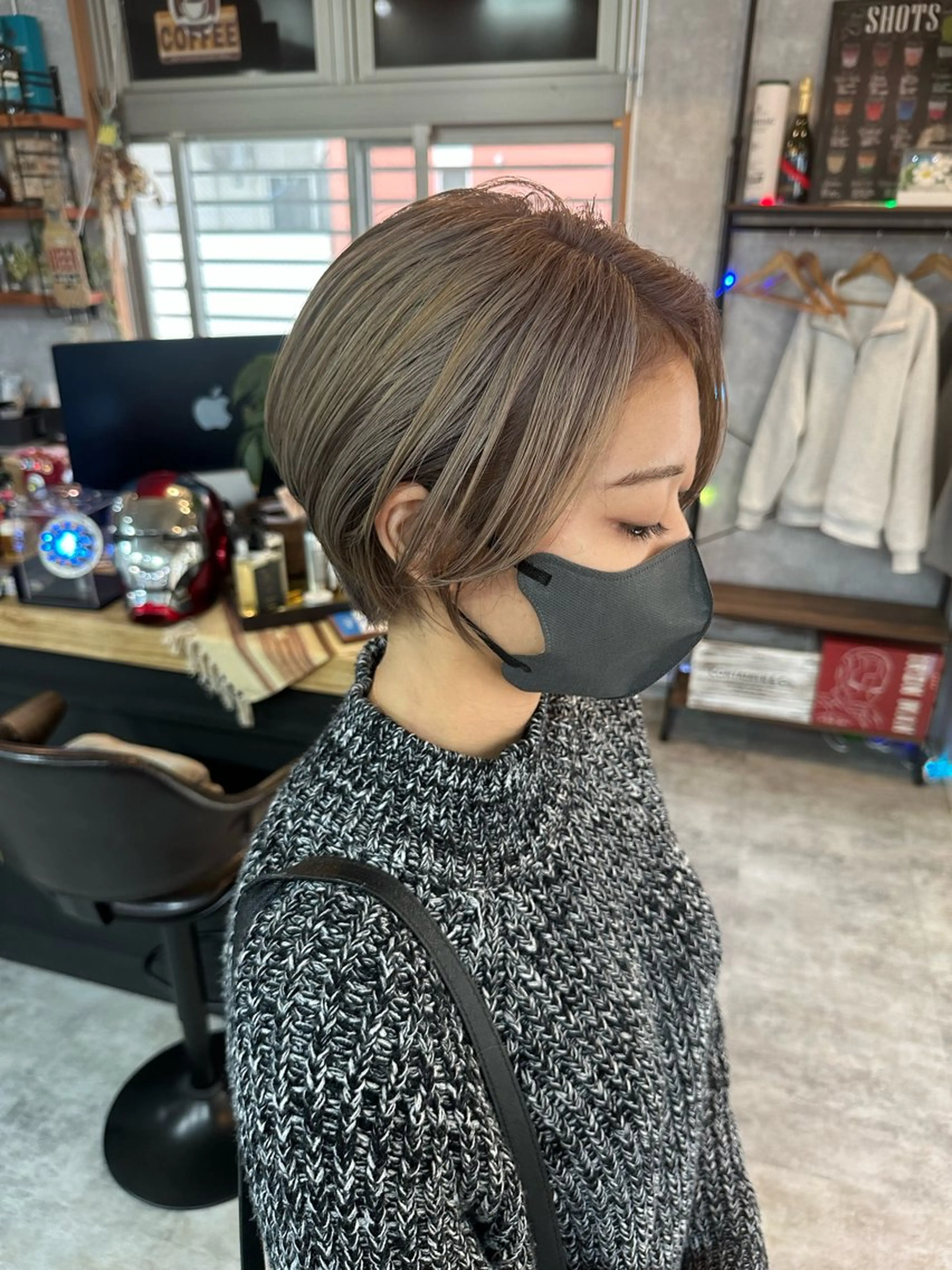 ショート 切りっぱなしボブ ショートボブ ハンサムショート 丸みショート ボブ カット ヘアカラー トリートメント モテ髪/ボブ/ショー ト/アダチフウトのヘアスタイル