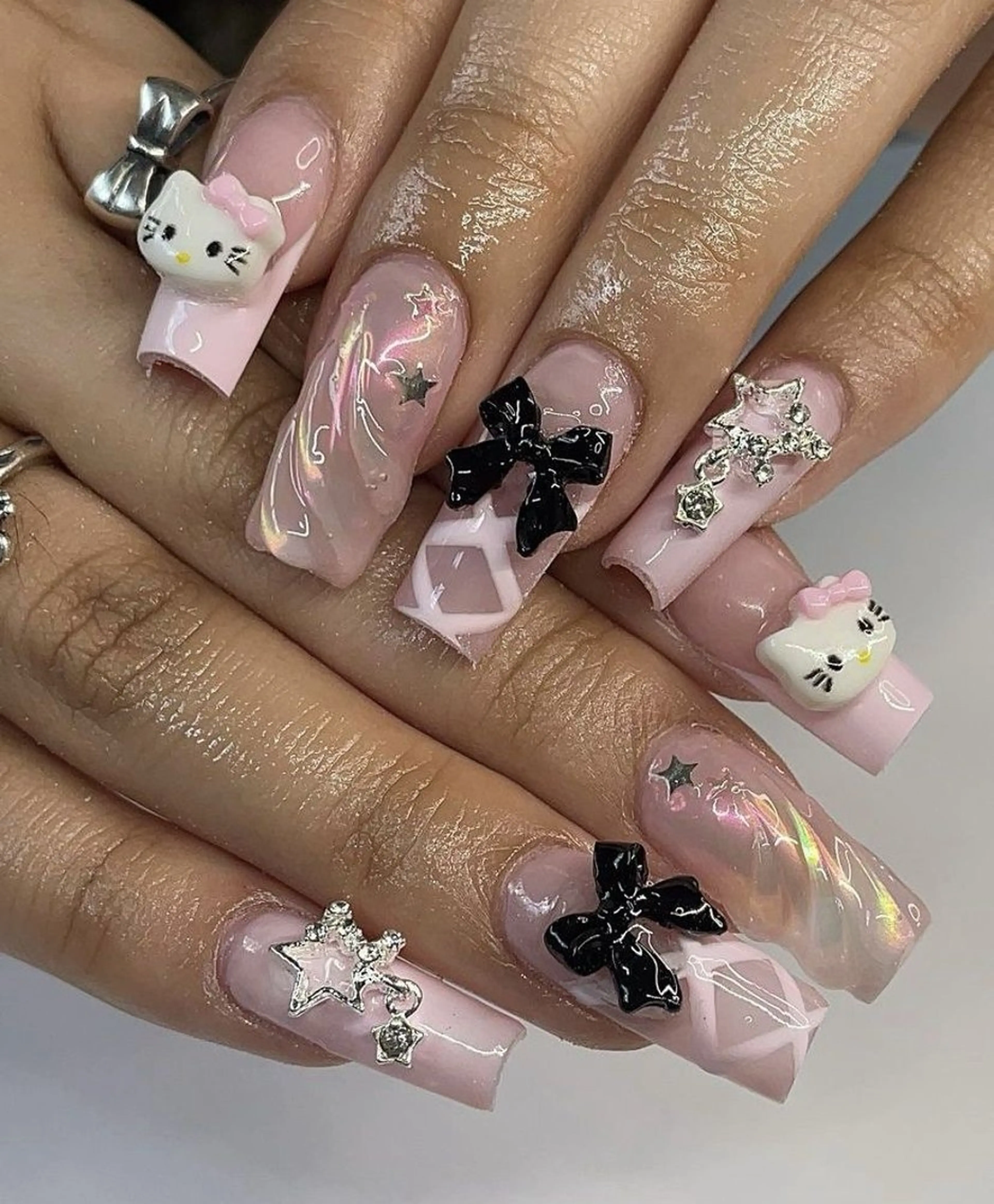 ネイル フレンチネイル ガラスフレンチ グラデーション マグネットネイル ミラーネイル Lee Nailsのネイルデザイン